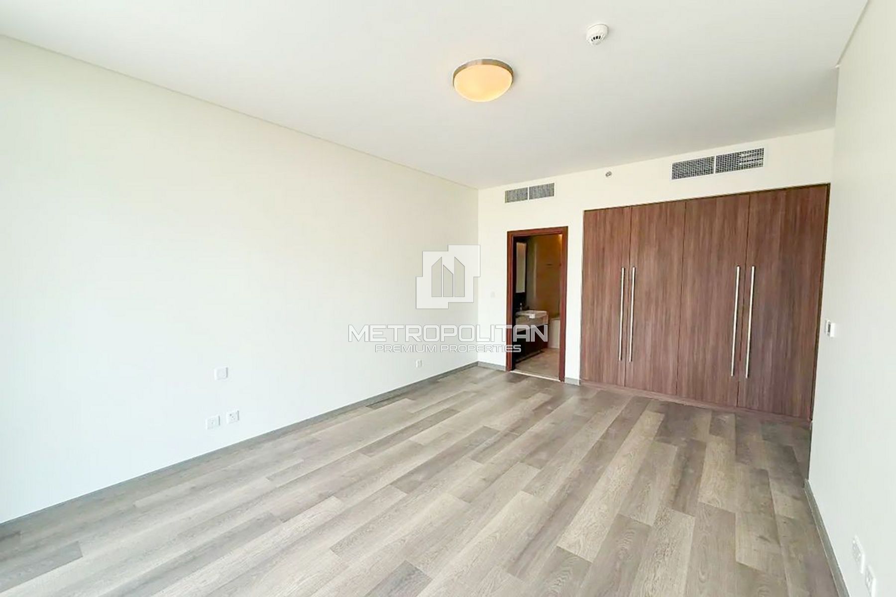 2 Bed | Ensuite Bathrooms | Beautiful Layout photo-10