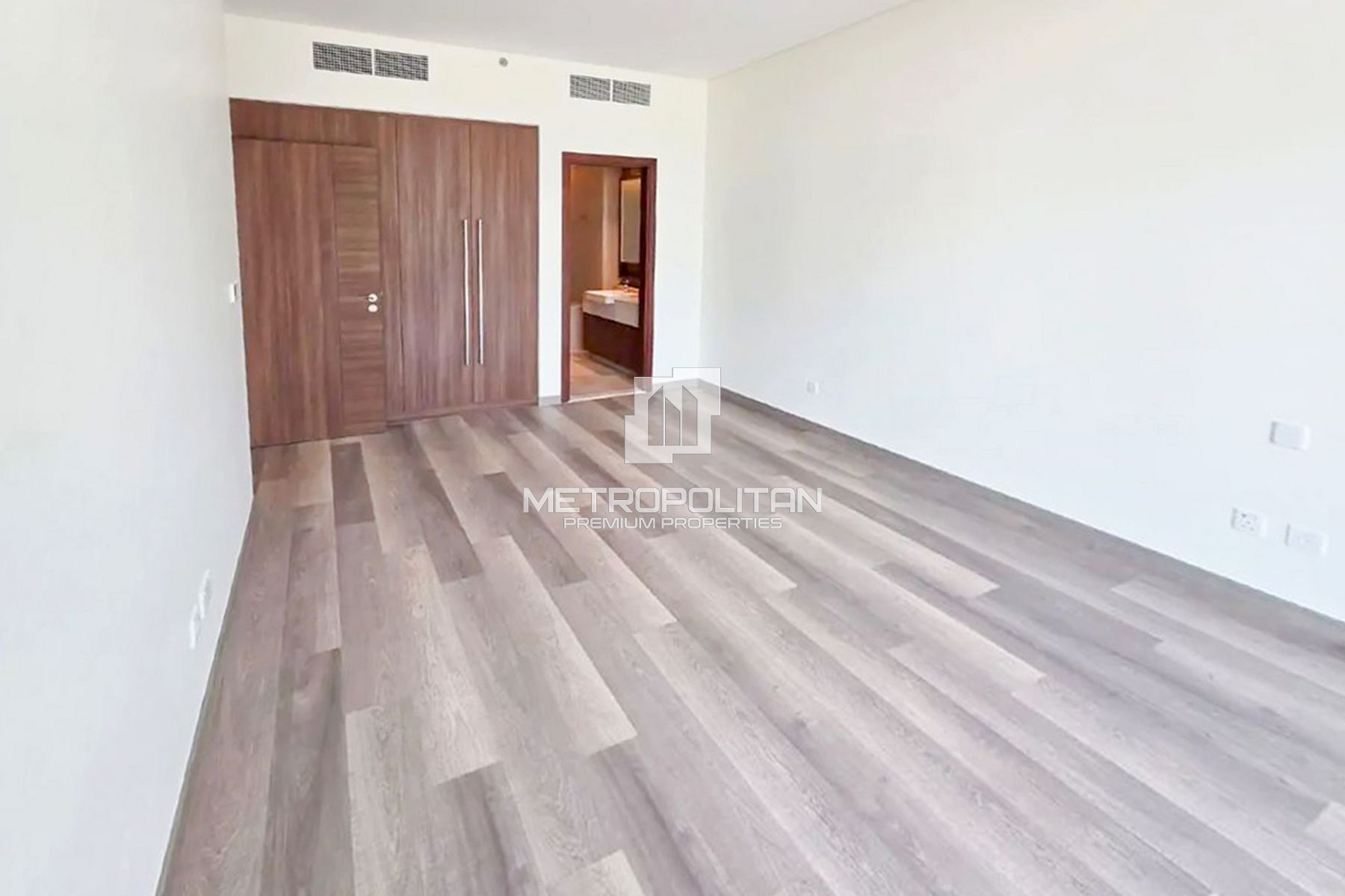 2 Bed | Ensuite Bathrooms | Beautiful Layout photo-8