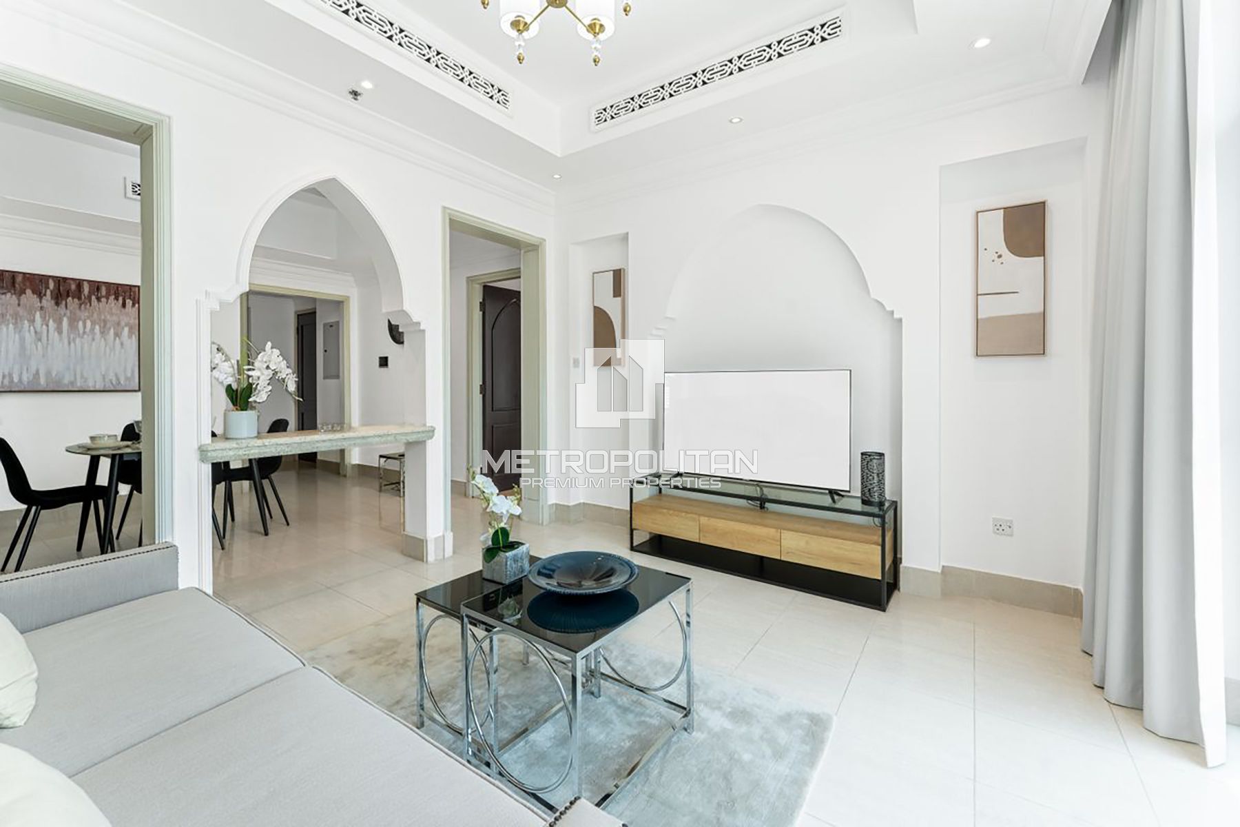 Stunning 1 BR  | Fully Furnished | Prime Location photo-1