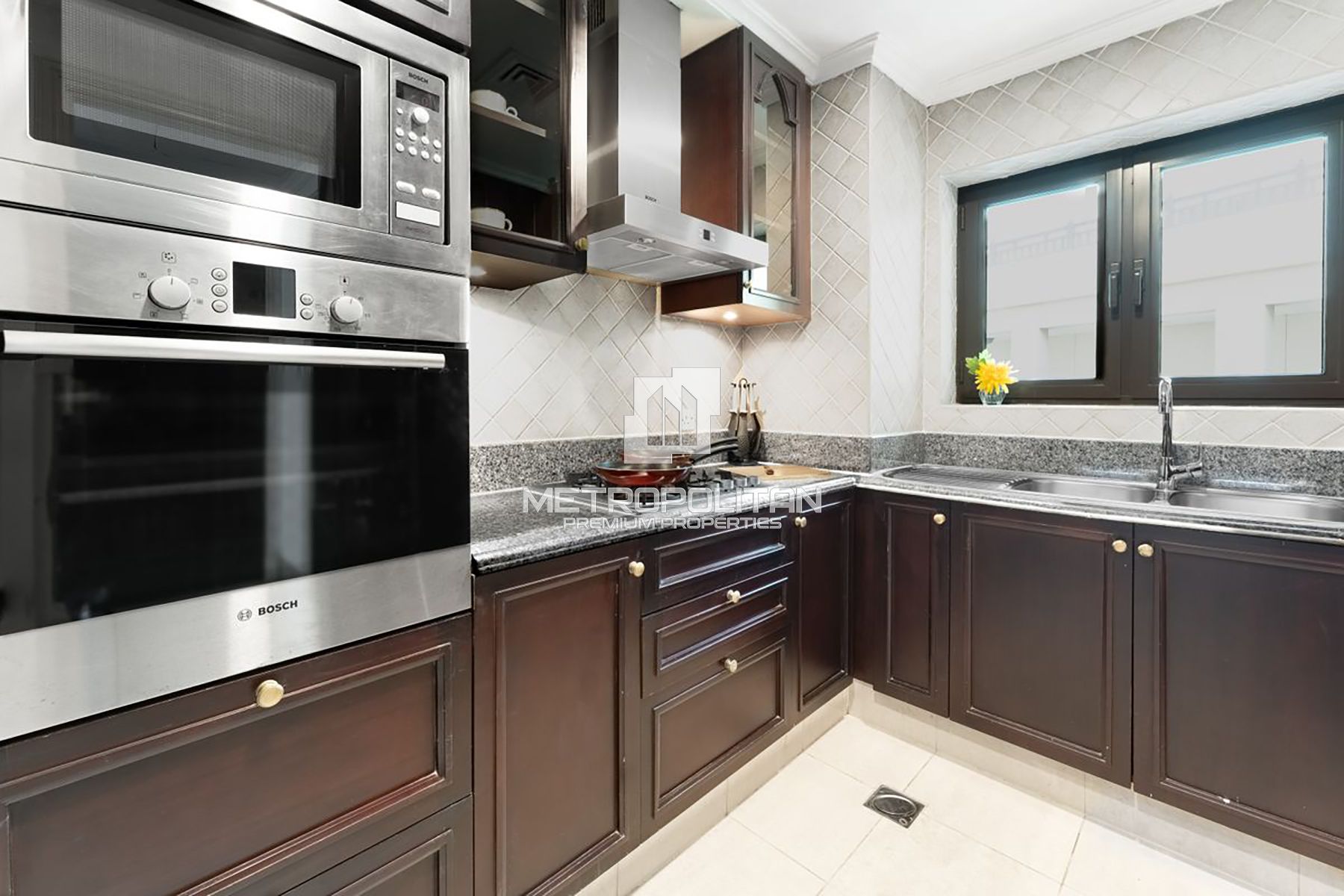 Stunning 1 BR  | Fully Furnished | Prime Location photo-4