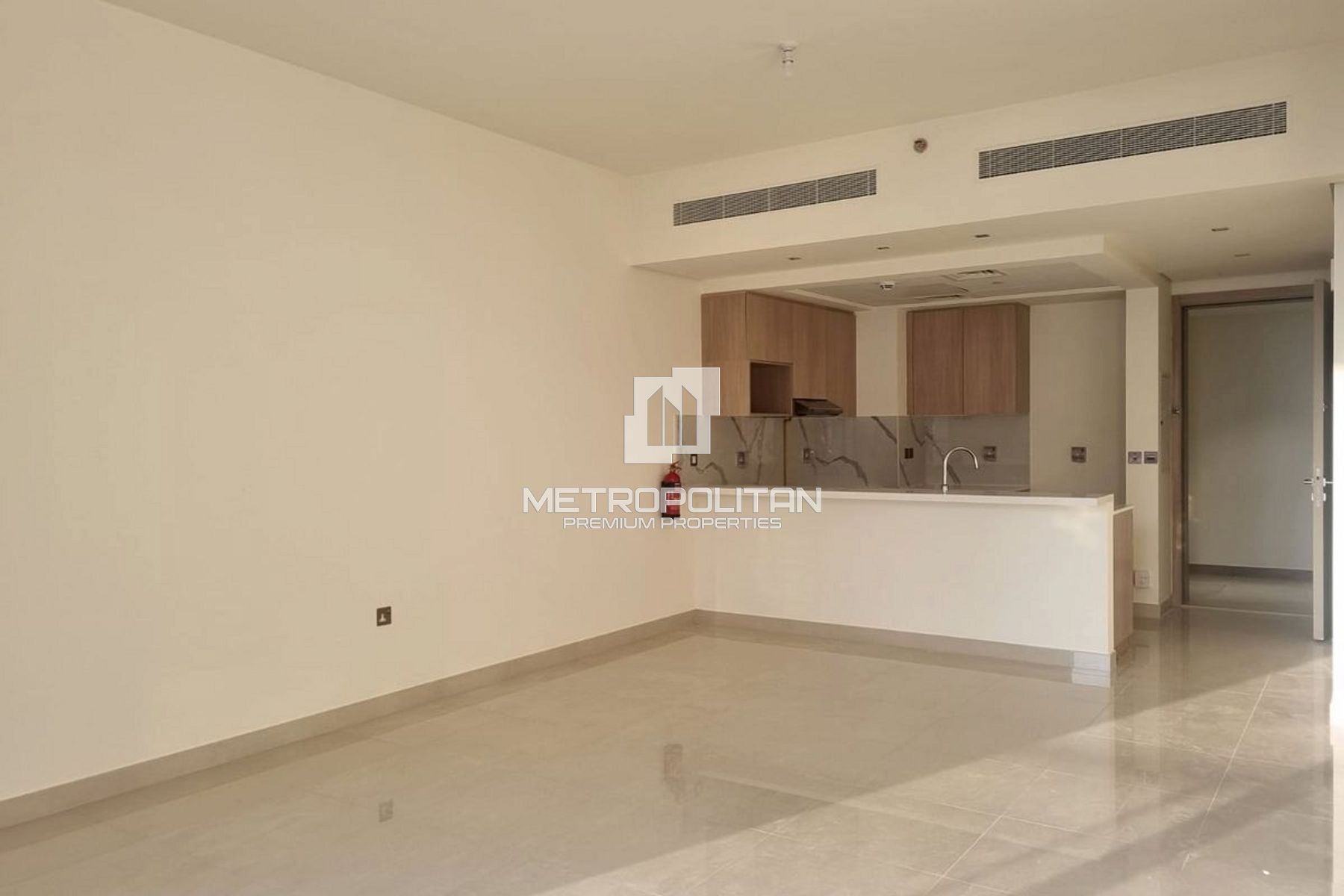 Central 2 |  Sea View | Hot Deal | High Floor photo-3