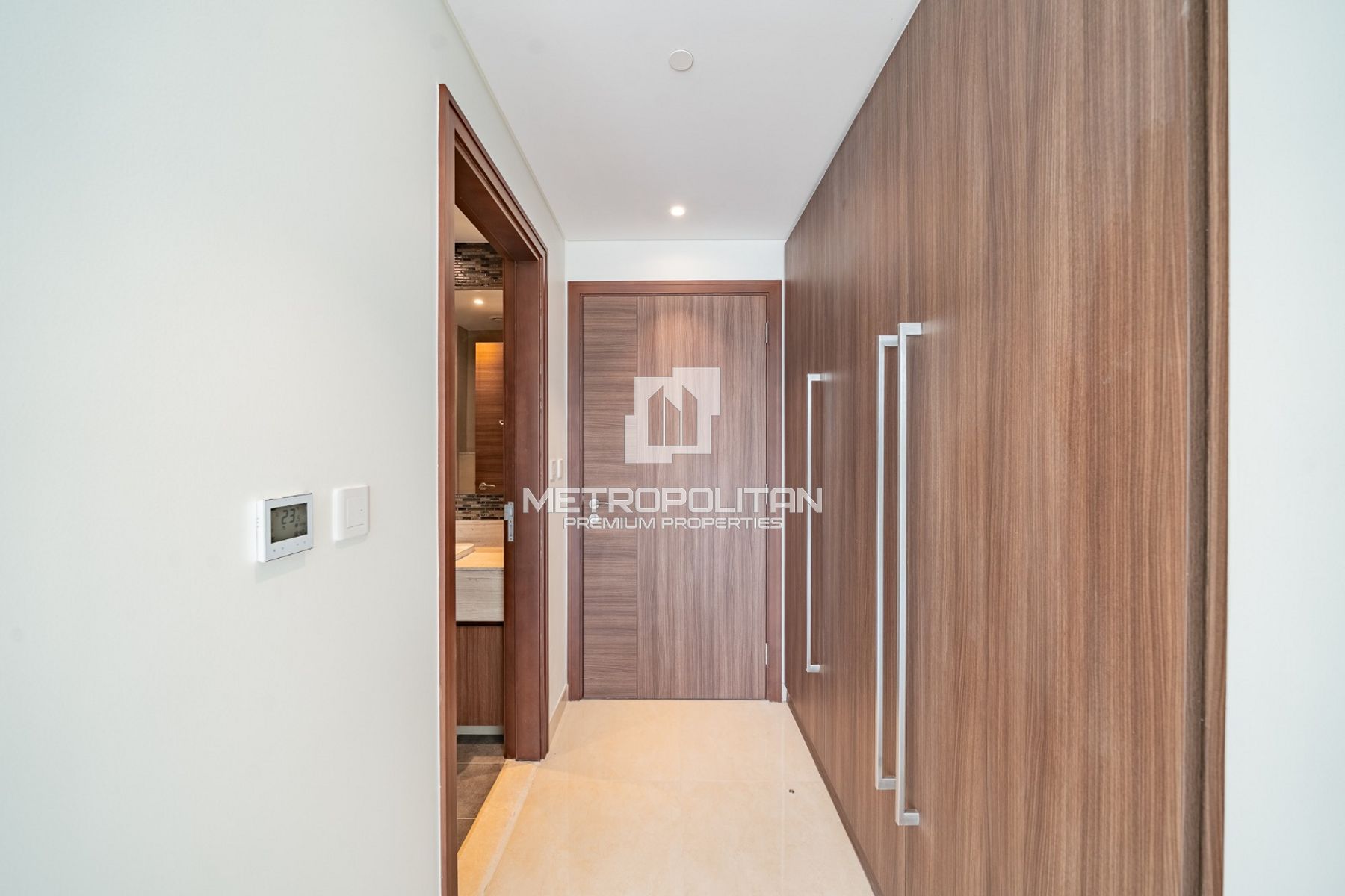 Burj Khalifa View | Luxury Apartment | Prime Area photo-15