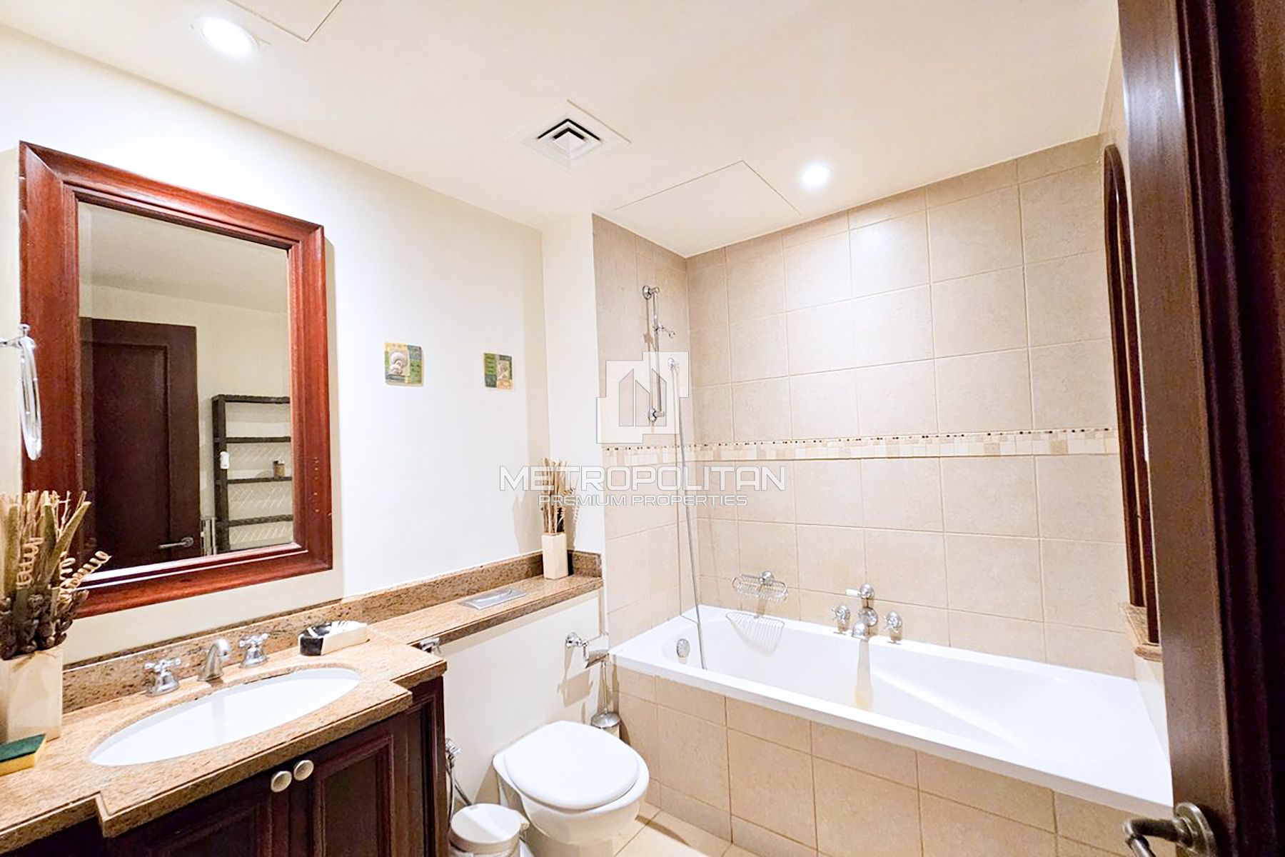 Bright | Under Renovation | Vacant  Apartment photo-7