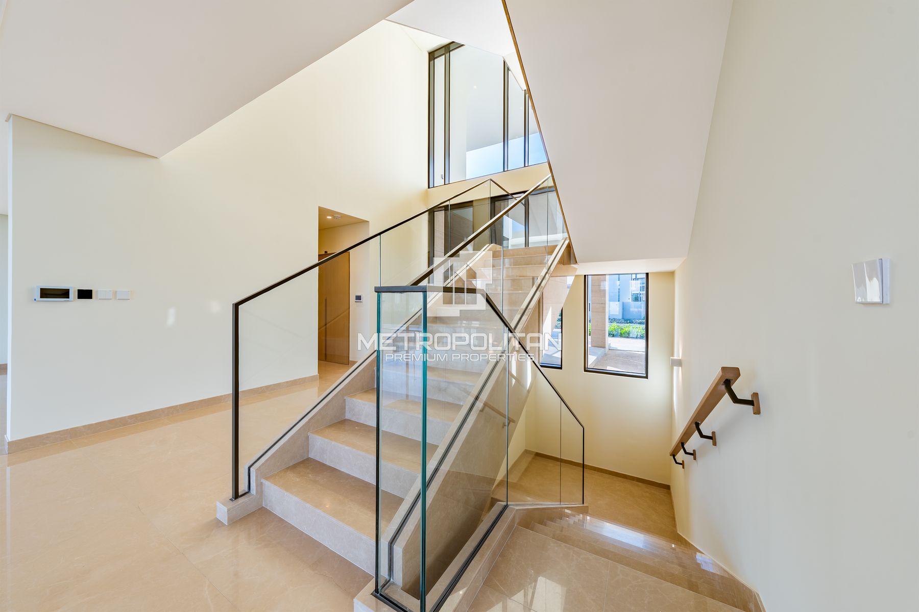 Premium Single Row|Panoramic Lake View| Rare Villa photo-18