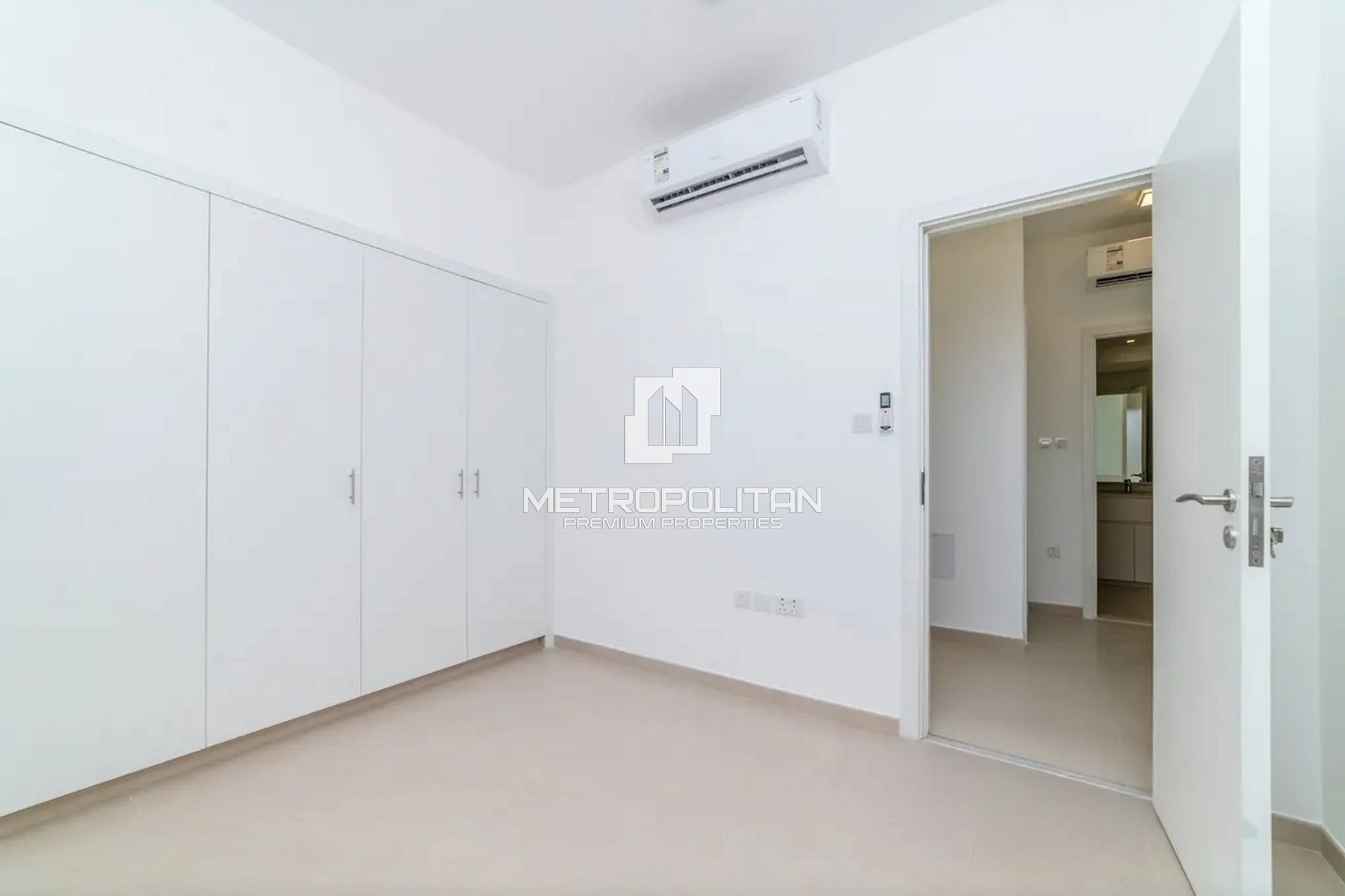 Image - Zahra Townhouses, Town Square, Dubai | Project - Maison de ville