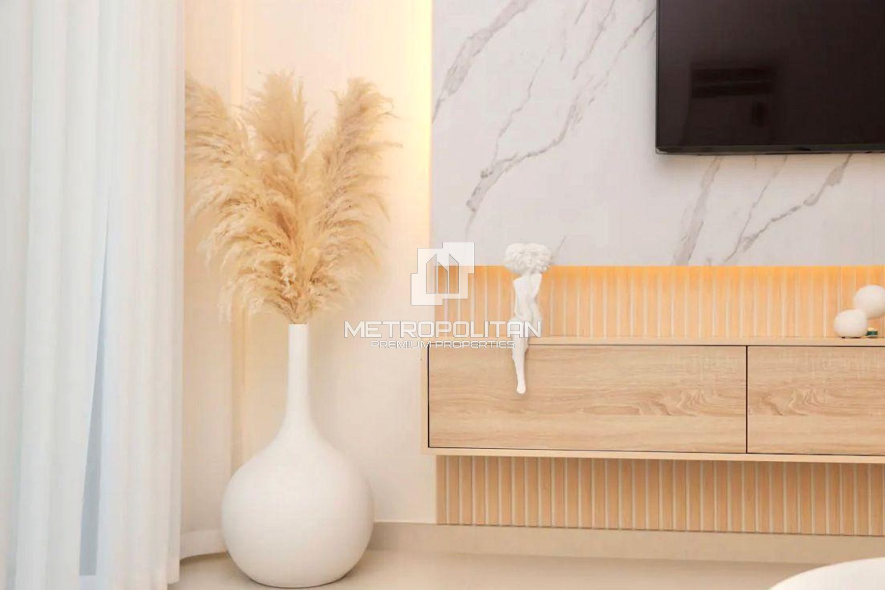 Luxury 1BR | Burj Royale Downtown Living photo-4