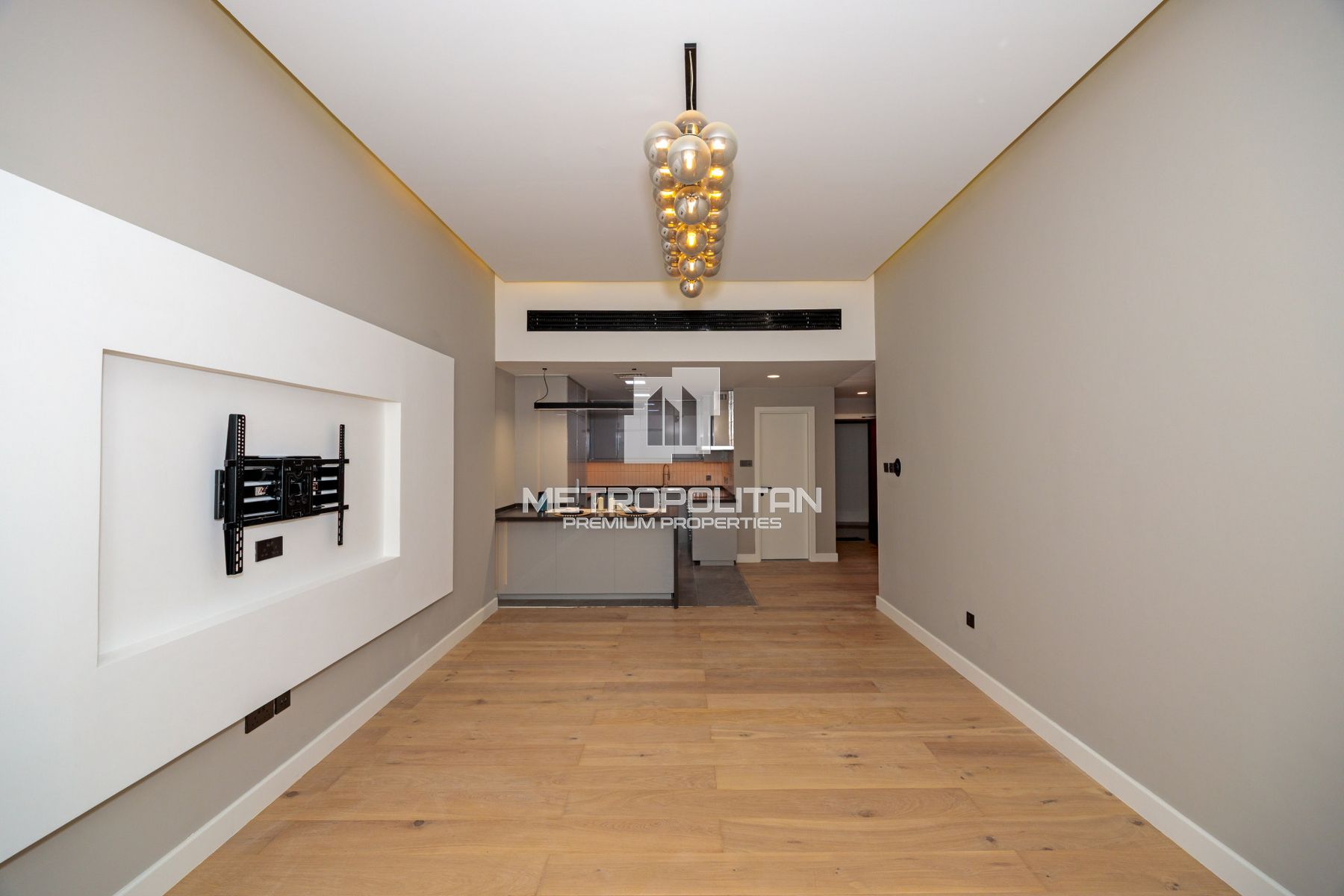 Investor Deal | 8.25% Rental ROI | Fully Upgraded photo-0