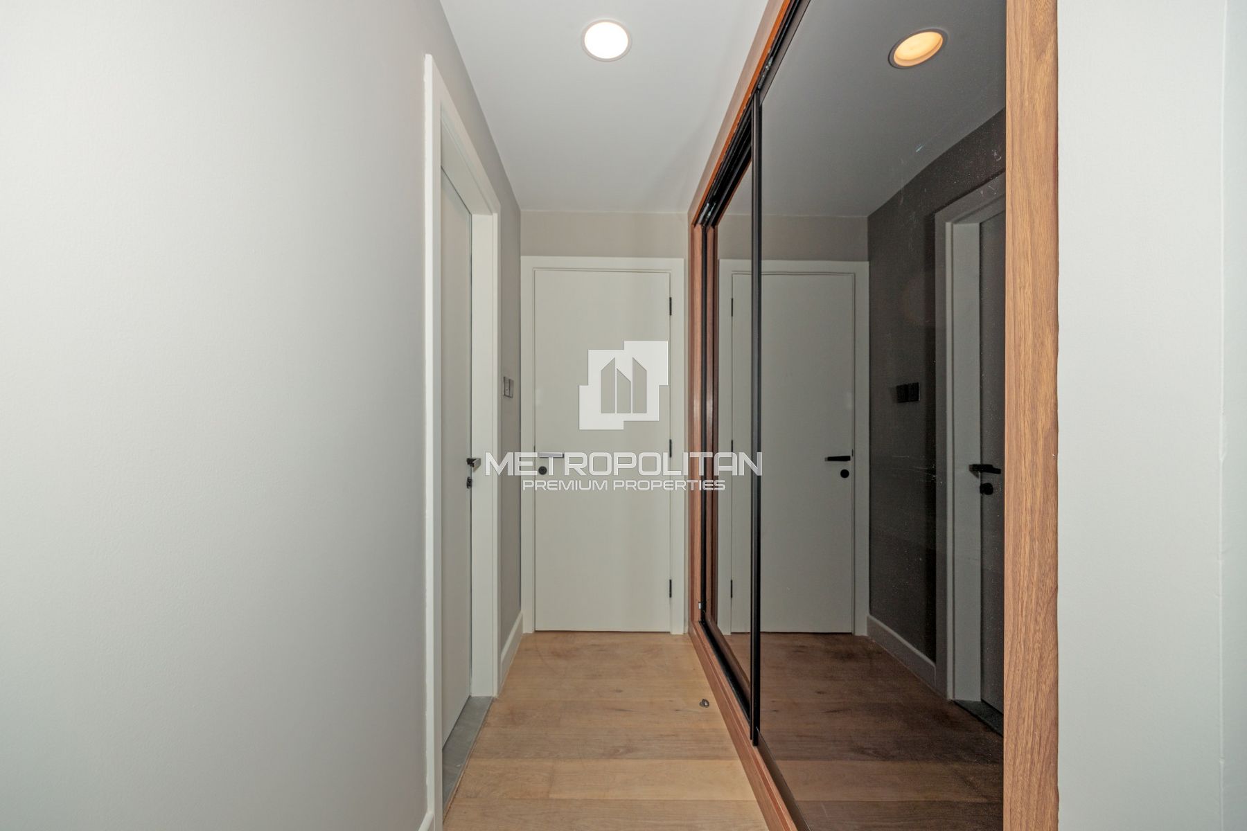 Investor Deal | 8.25% Rental ROI | Fully Upgraded photo-10