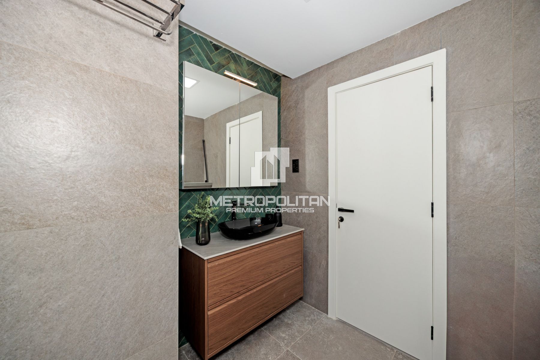 Investor Deal | 8.25% Rental ROI | Fully Upgraded photo-13