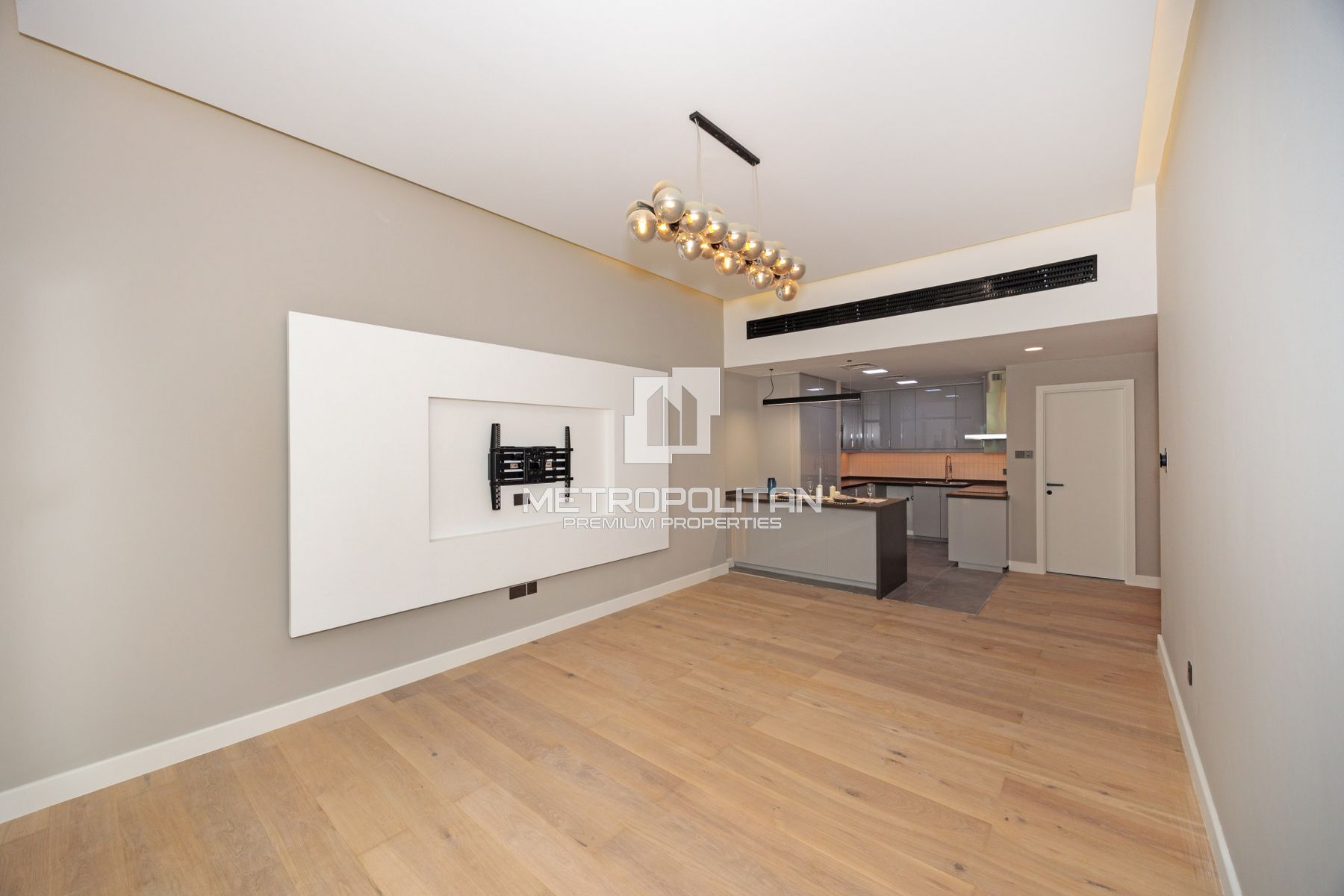 Investor Deal | 8.25% Rental ROI | Fully Upgraded photo-17