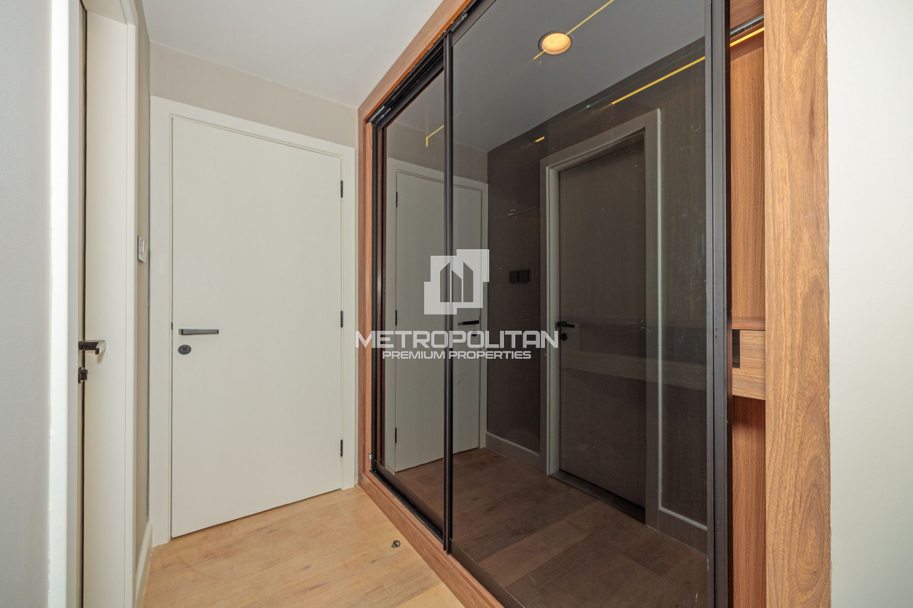 Investor Deal | 8.25% Rental ROI | Fully Upgraded photo-20