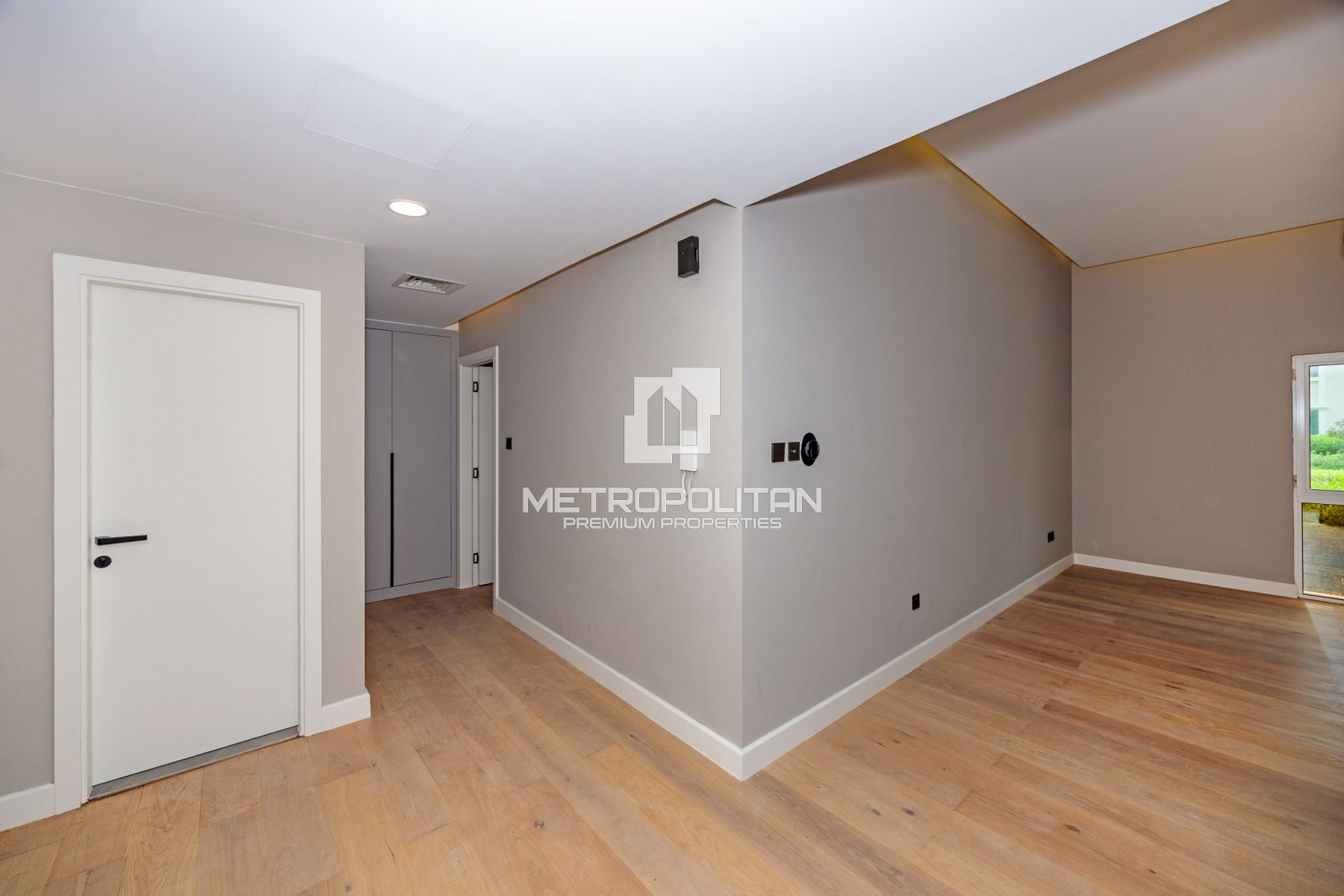 Investor Deal | 8.25% Rental ROI | Fully Upgraded photo-22