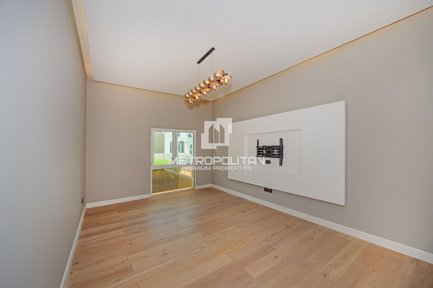 Investor Deal | 8.25% Rental ROI | Fully Upgraded photo-2