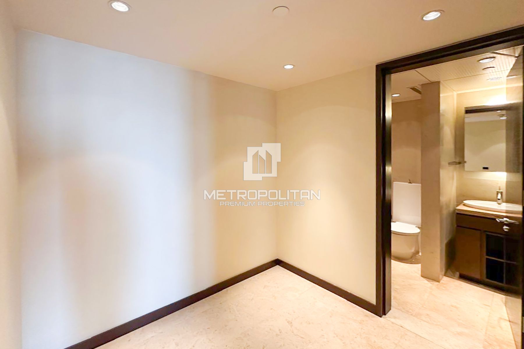 2BR Apartment for Sale in Downtown Dubai – MPS-44931 photo-16