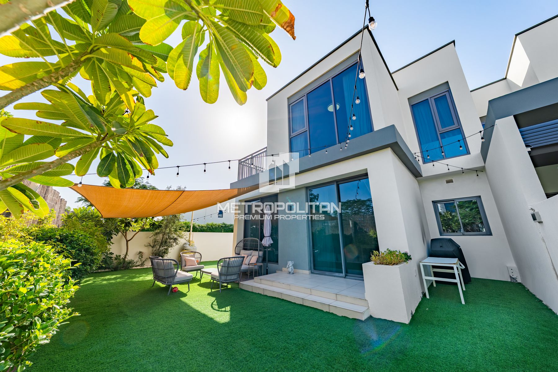 Corner Haven | Single Row | Green Outlook photo-0