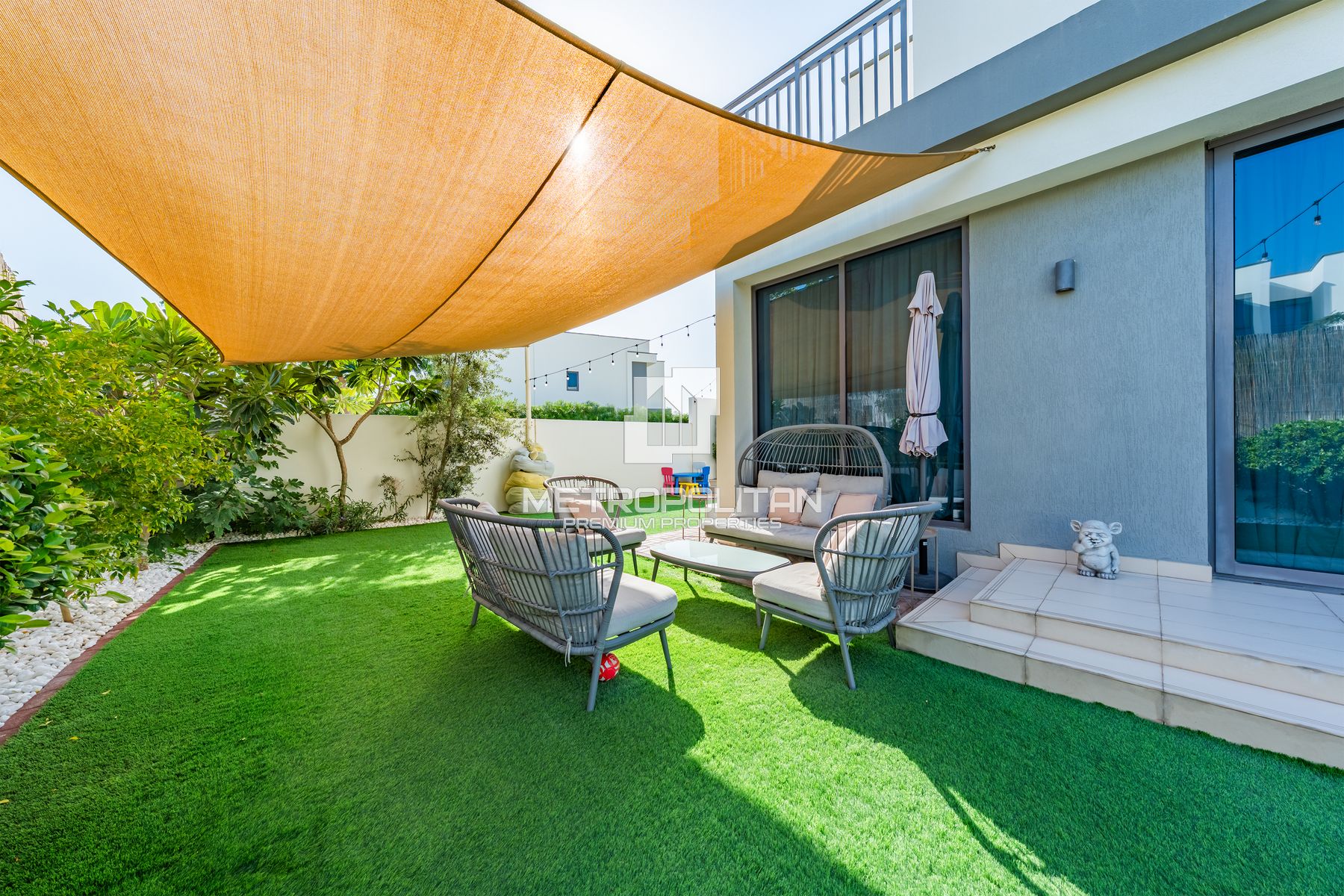 Corner Haven | Single Row | Green Outlook photo-12