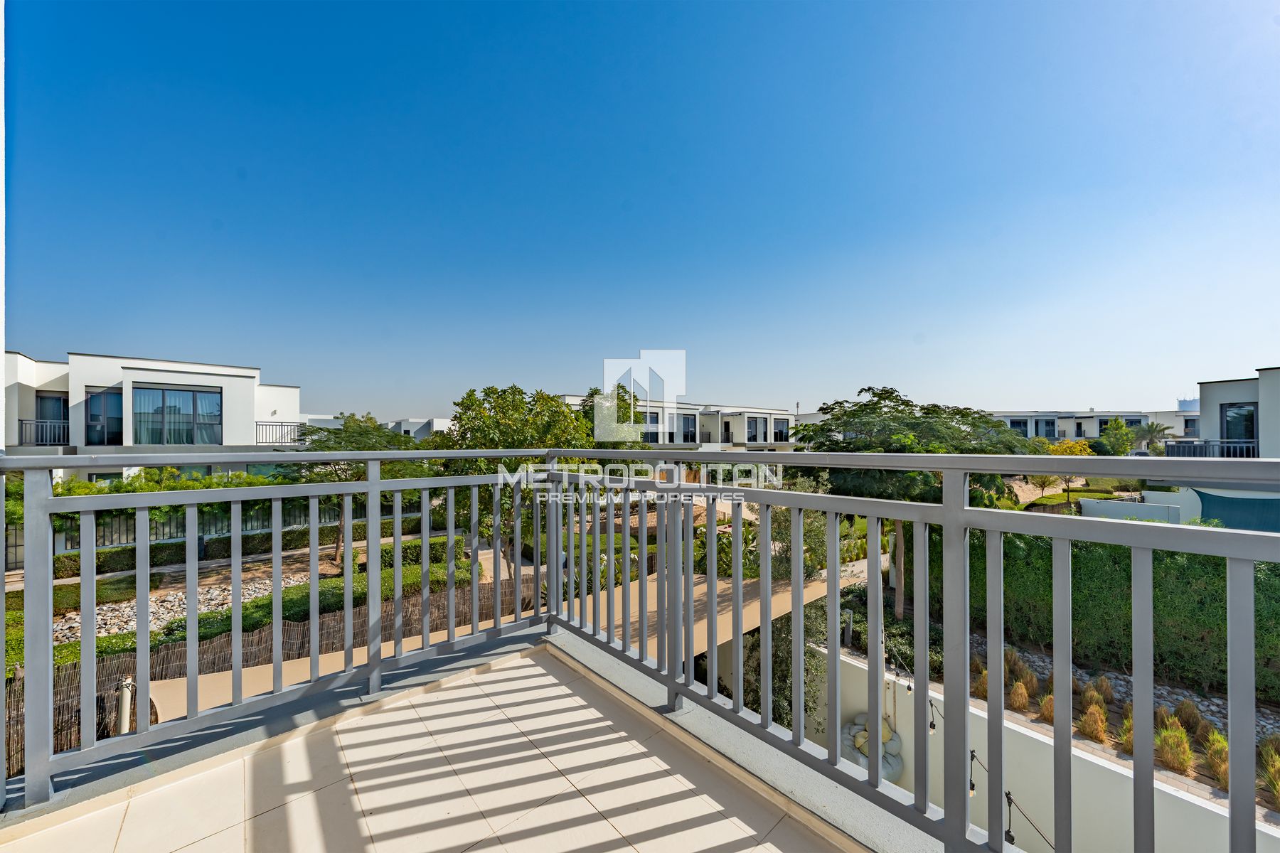 Corner Haven | Single Row | Green Outlook photo-15