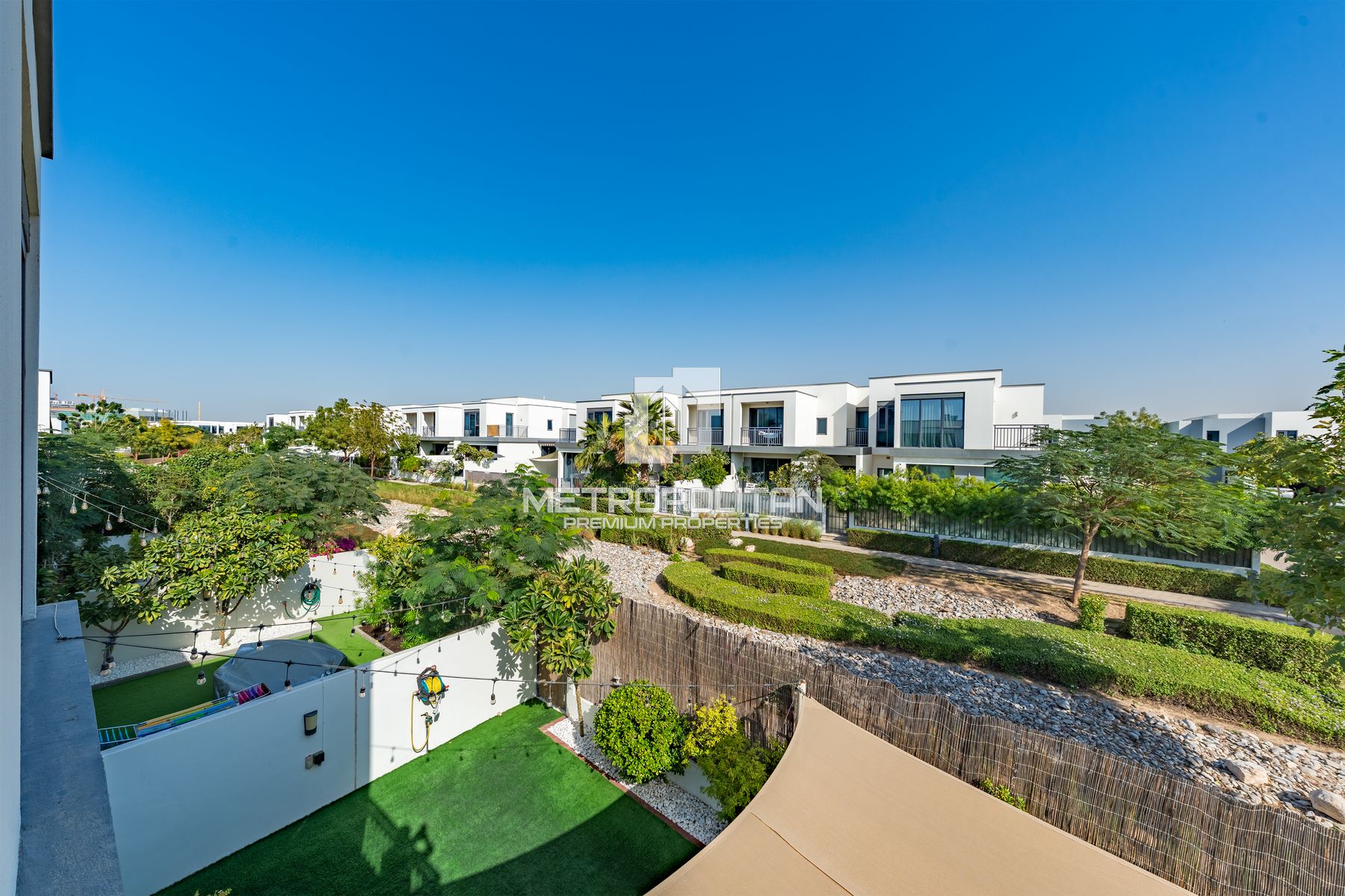 Corner Haven | Single Row | Green Outlook photo-16