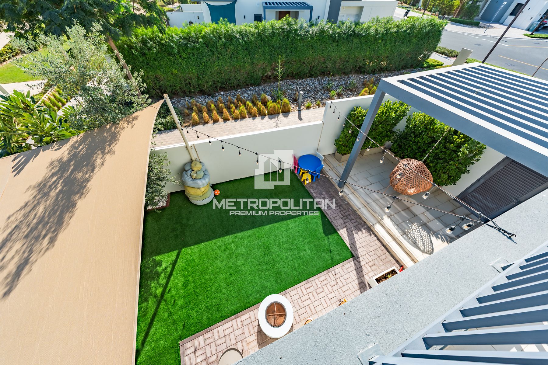 Corner Haven | Single Row | Green Outlook photo-17