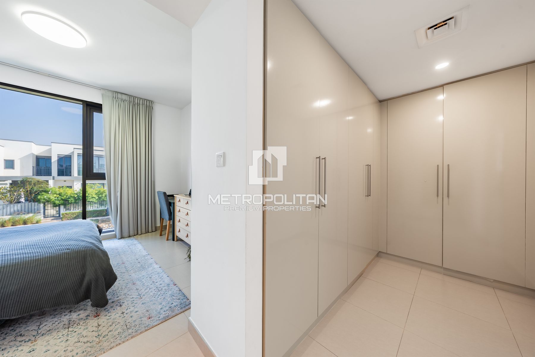 Corner Haven | Single Row | Green Outlook photo-26