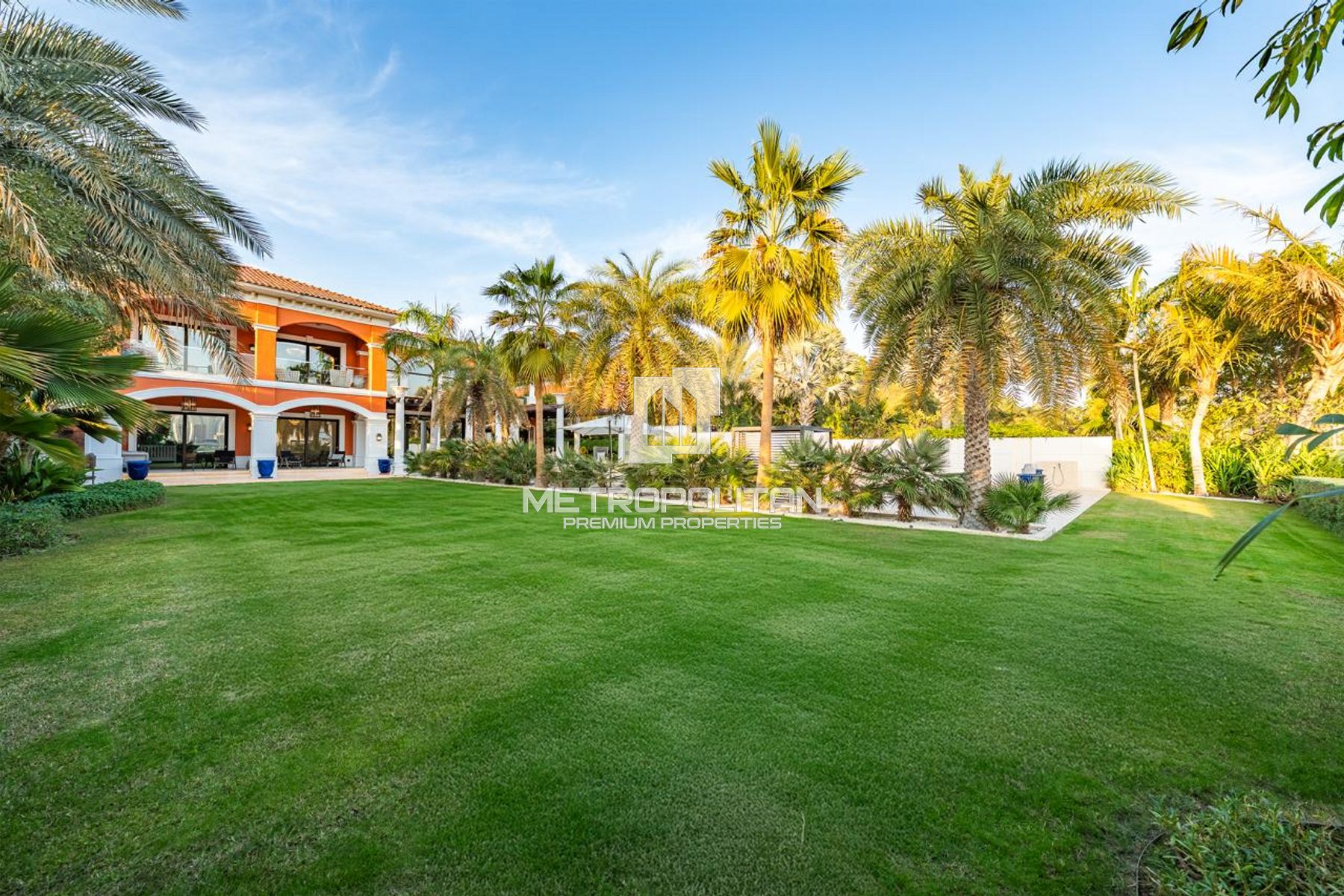 Image - XXII Carat, Palm Jumeirah, Dubai | Project - Villa