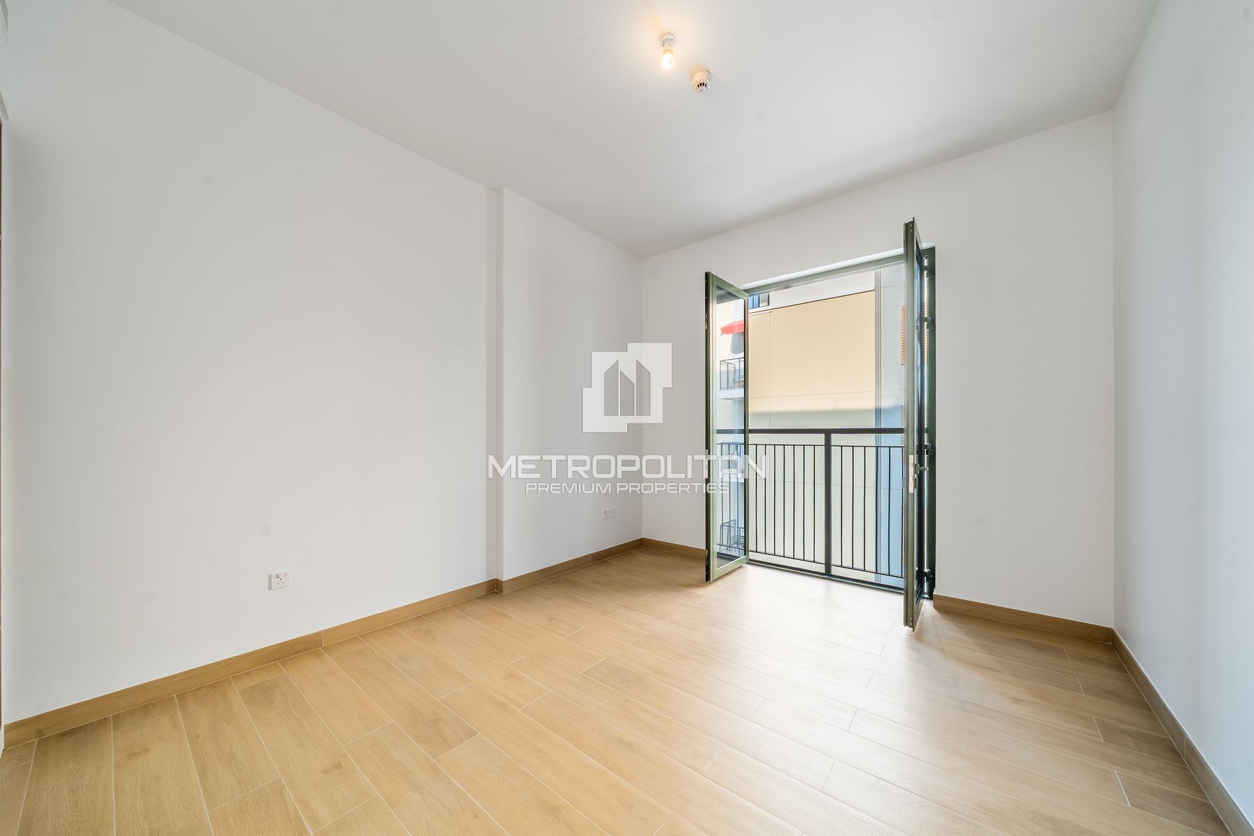 Marina View | Exclusive | Brand New | Vacant photo-2