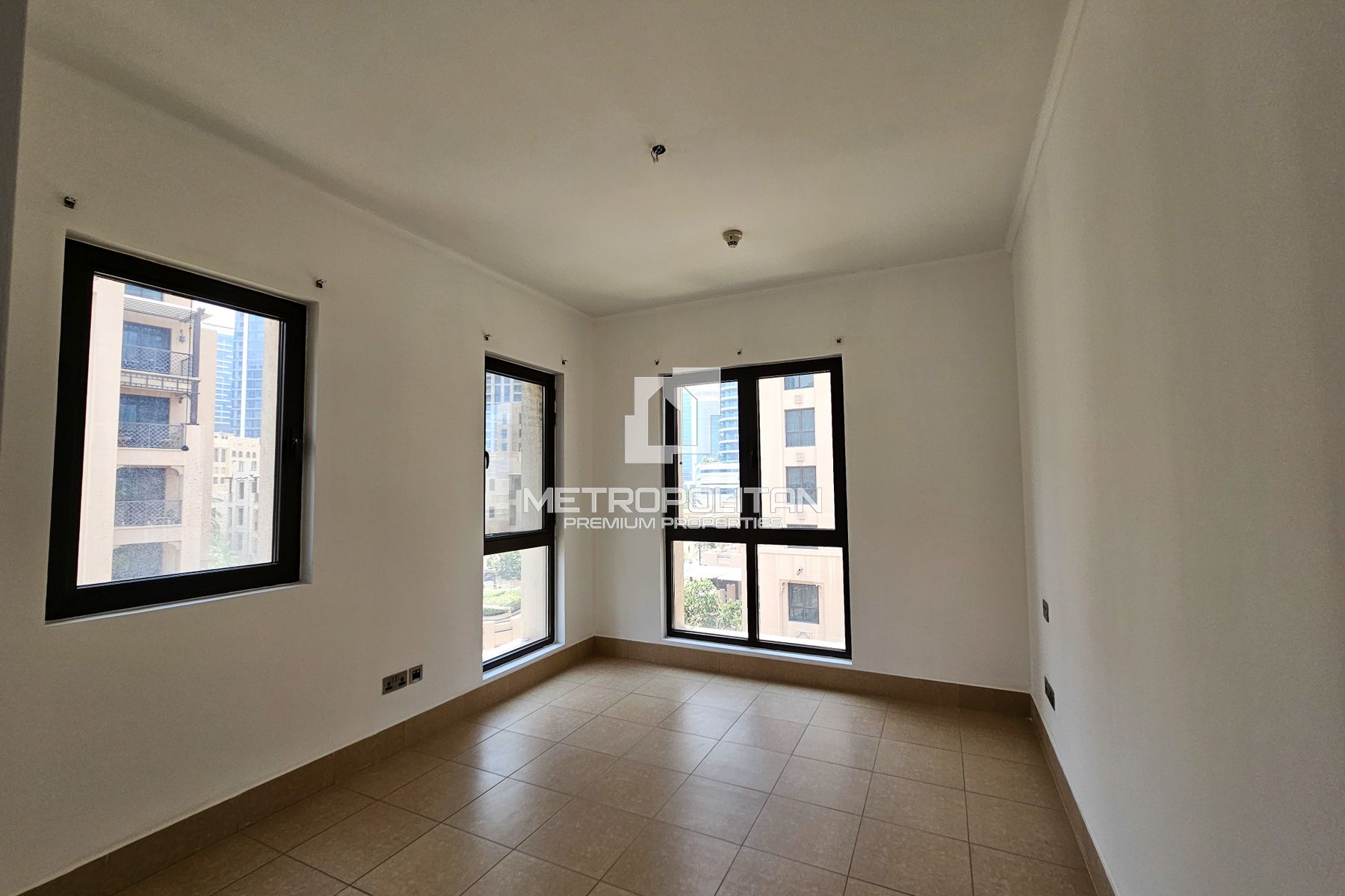 Large Layout |  Area Specialist | Well Maintained photo-9