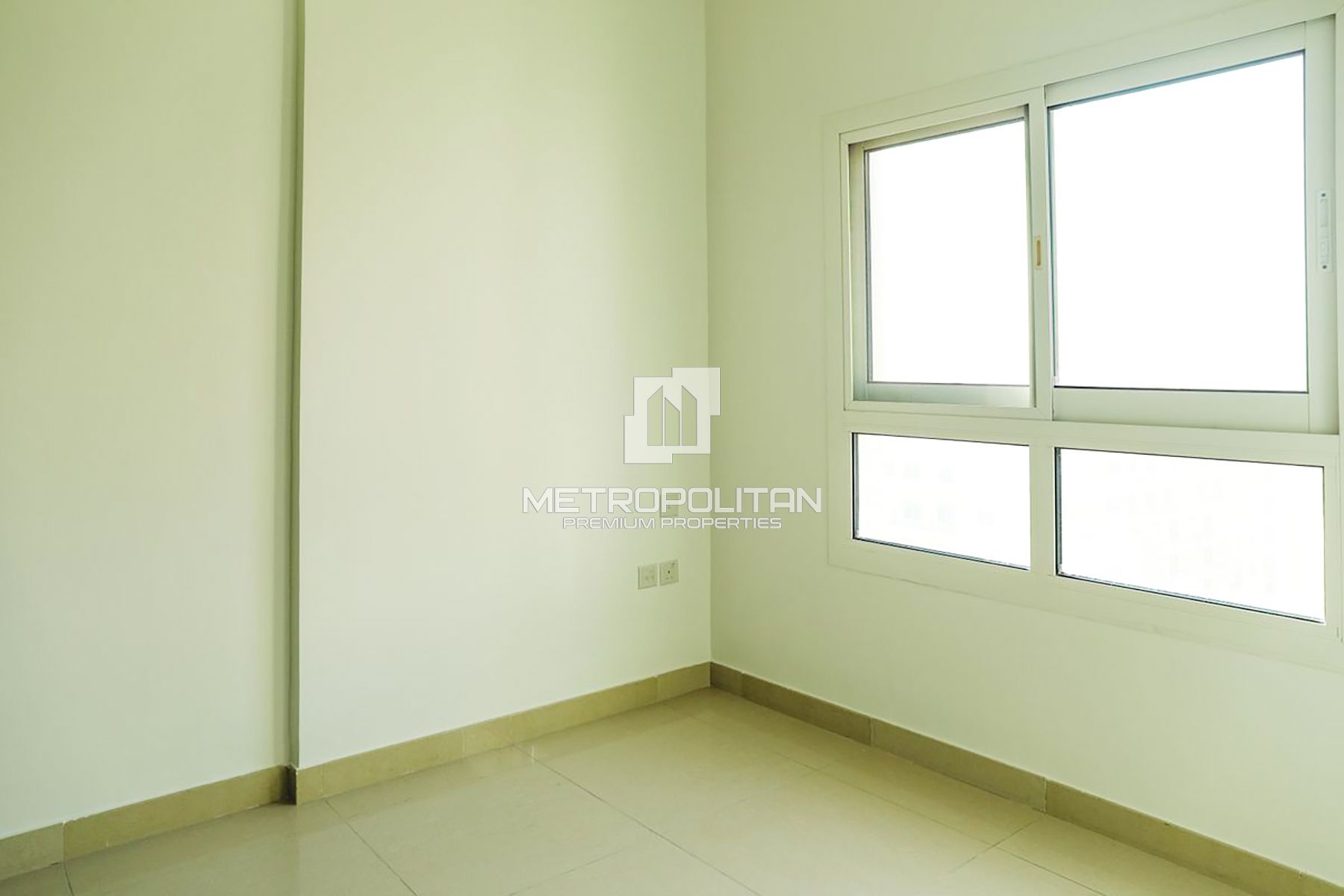 Vacant | High Floor | Motivated Seller