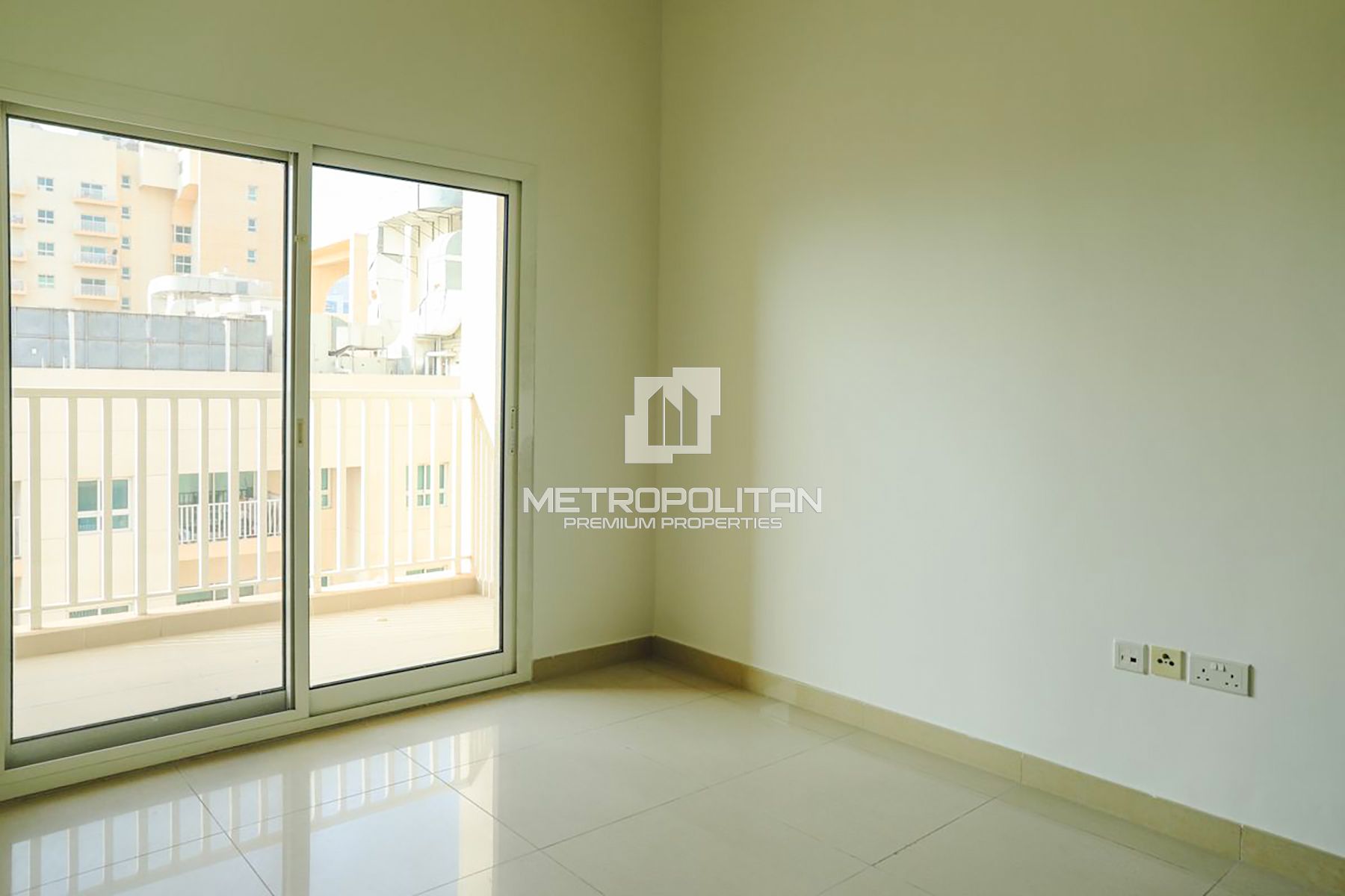 Vacant | High Floor | Motivated Seller