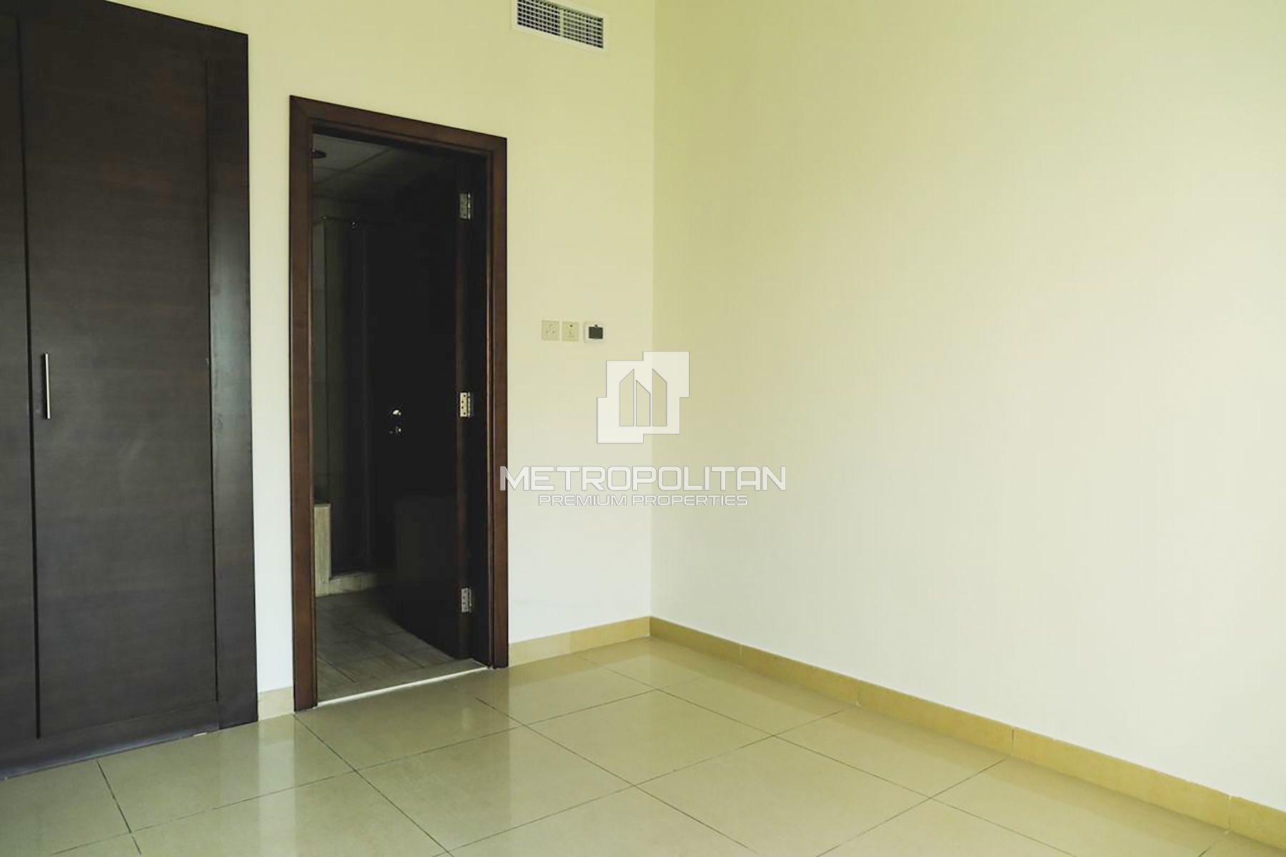 Vacant | High Floor | Motivated Seller