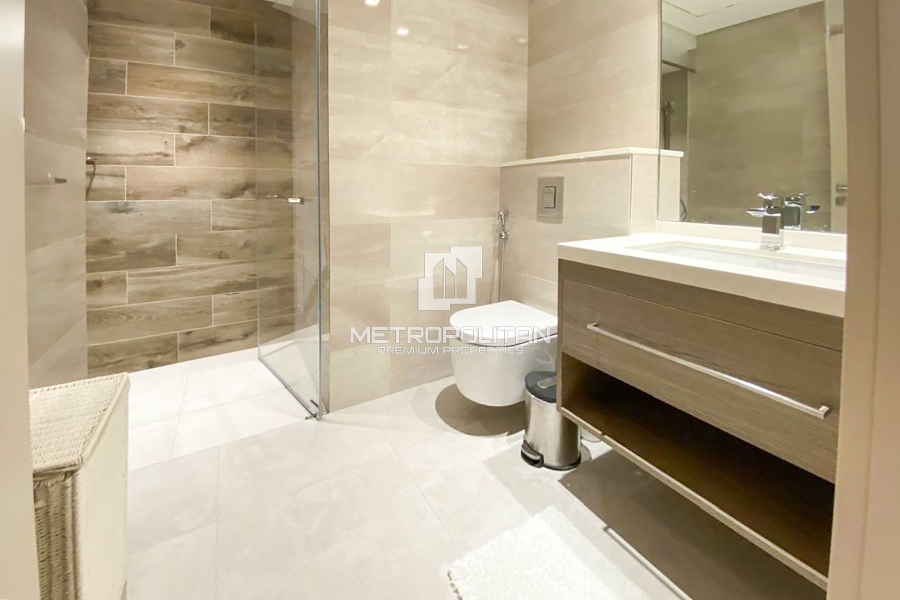 Spacious 2 Bed | Prime Location | Motivated Seller photo-11