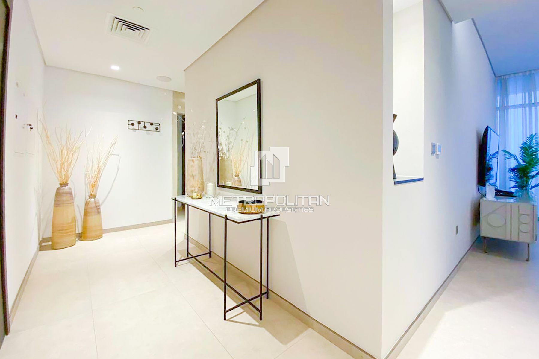 Spacious 2 Bed | Prime Location | Motivated Seller photo-12