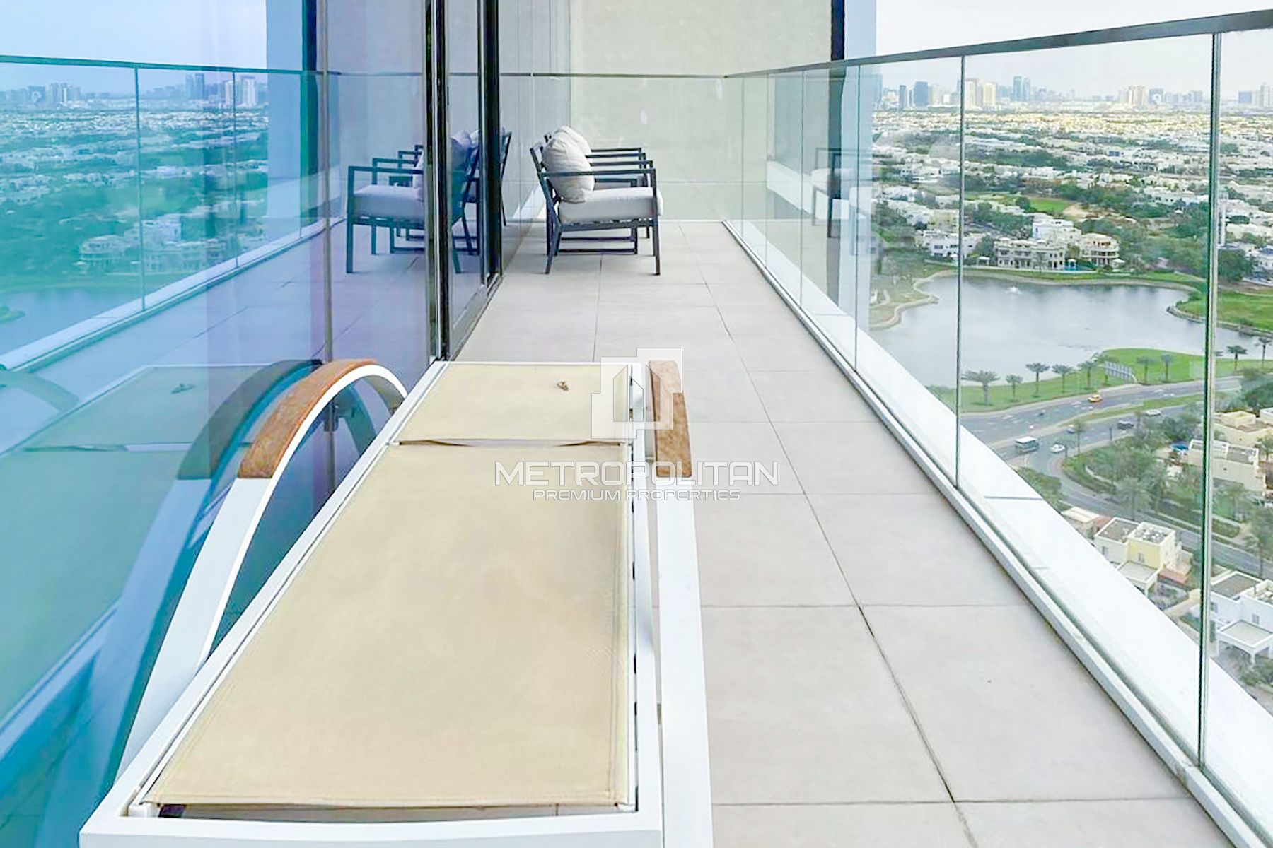 Spacious 2 Bed | Prime Location | Motivated Seller photo-4