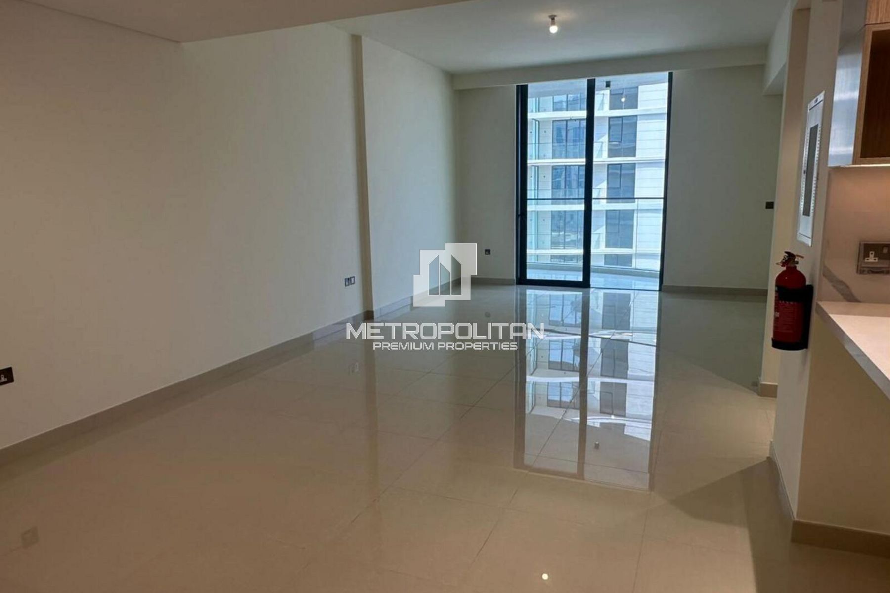 1BR in Central 1 W/Sea View | Hot Deal | Vacant