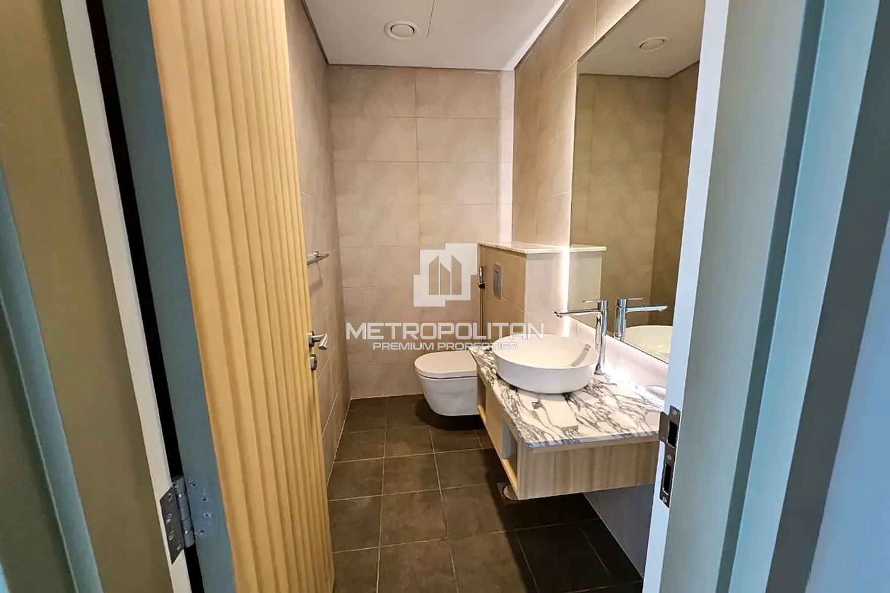 Image - Paramount Tower Hotel & Residences, Business Bay, Dubai | Project - Apartment