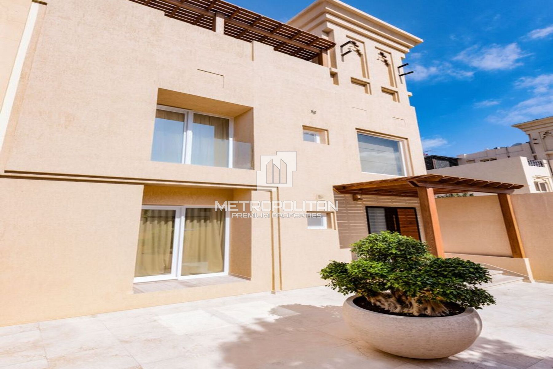 Villa 4 chambres à vendre à Al Hamra Village – MPS-45257