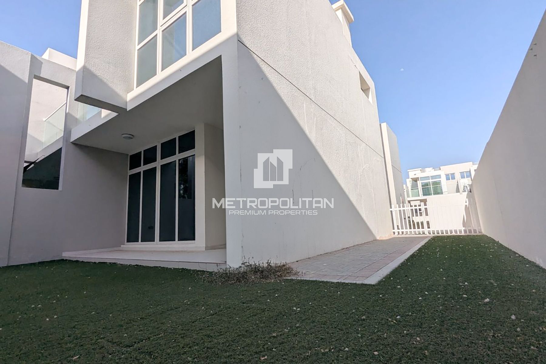 Private Garden | Spacious Rooms | Unfurnished