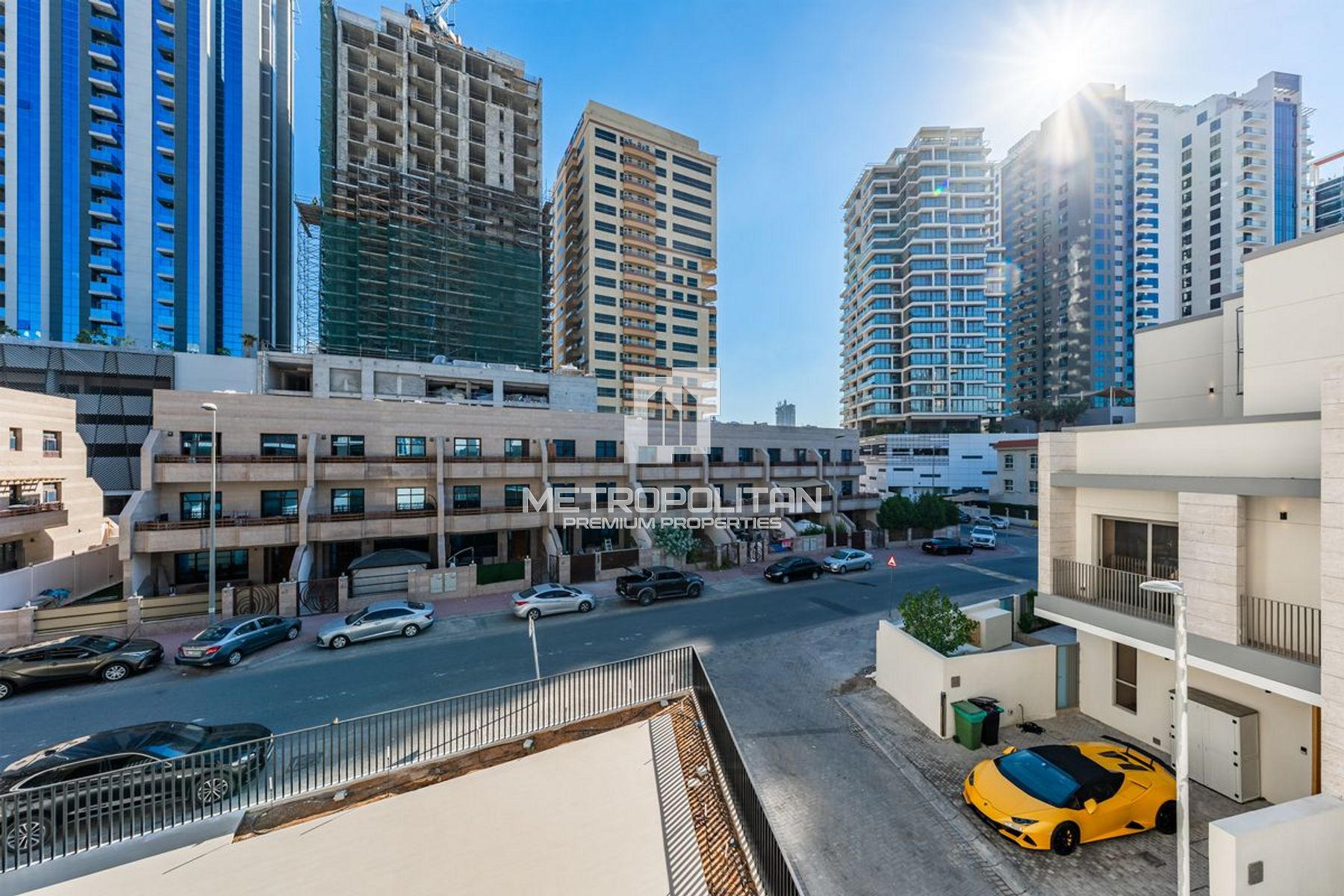 Image - Binghatti Aurora, Jumeirah Village Circle, Dubai | Project - Appartement