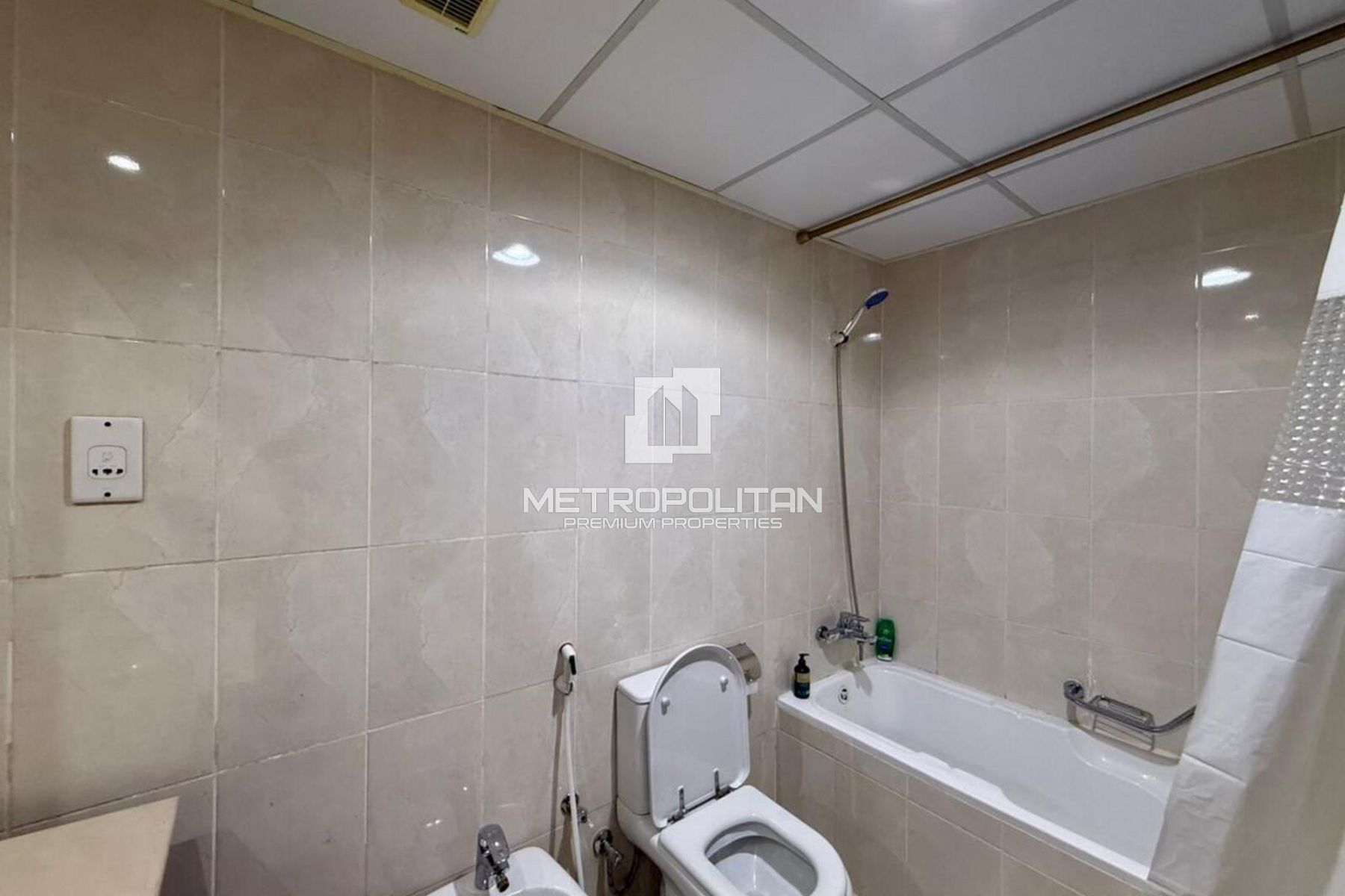 Large Studio | Hamra and Golf View | Best Price photo-12