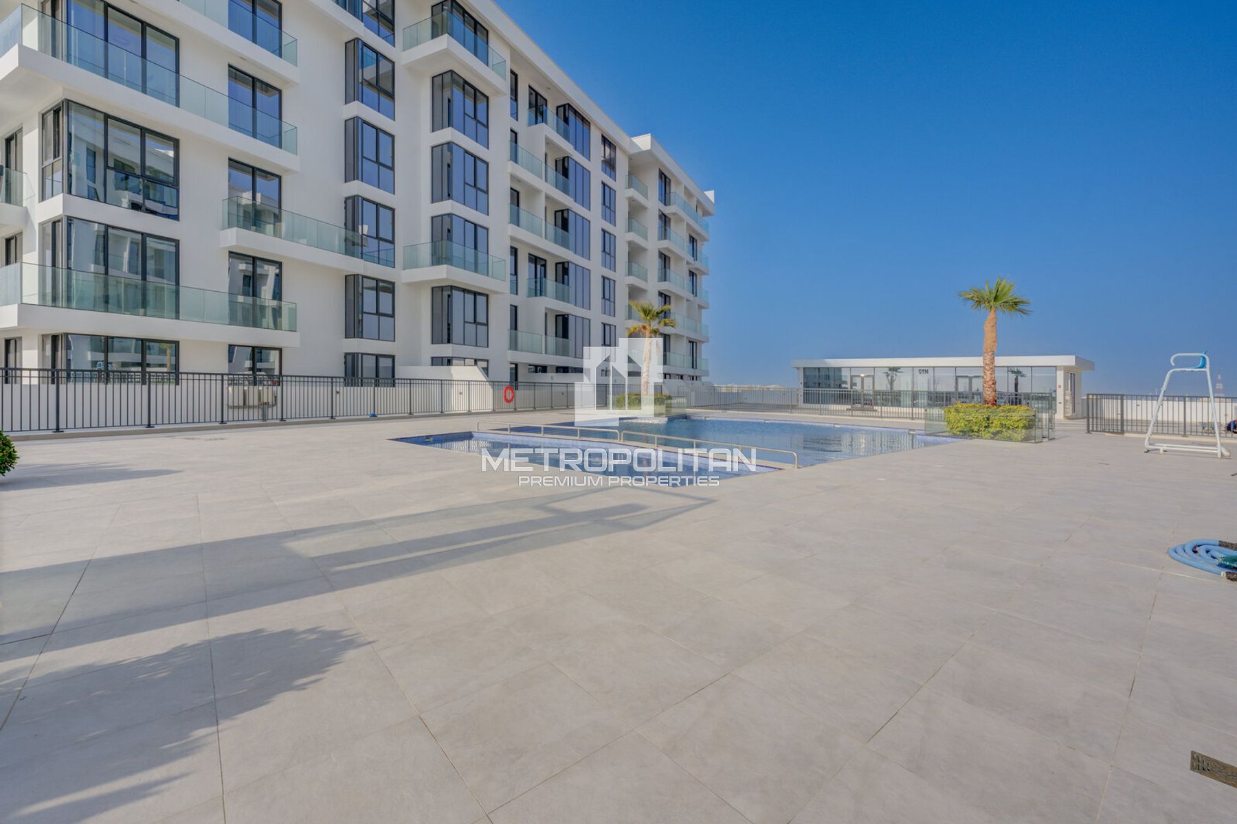 Waterfront Living | Ready To Move In | High ROI