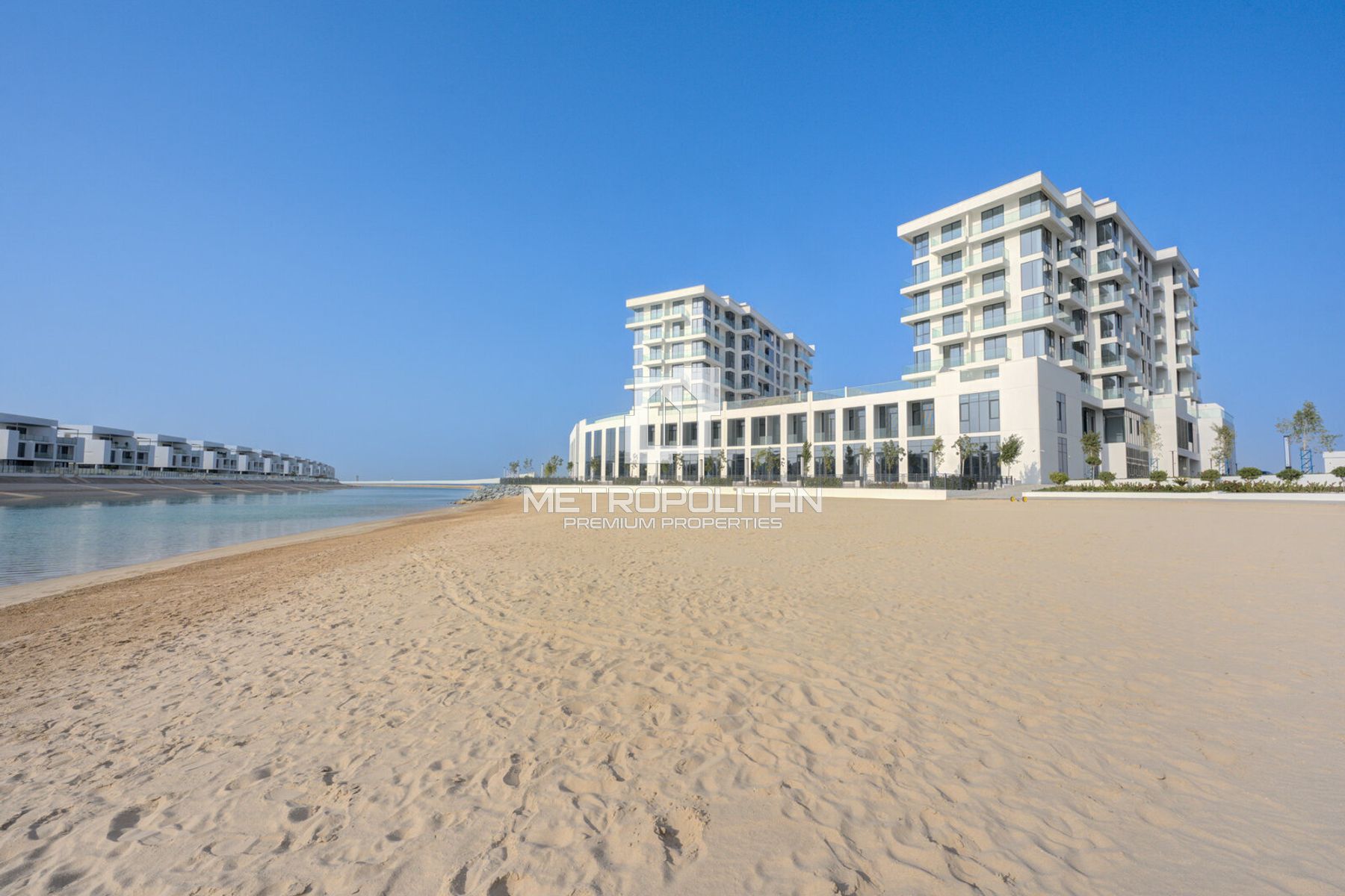Waterfront Living | Ready To Move In | High ROI
