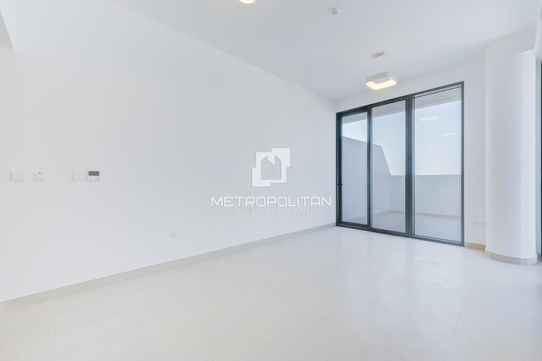Waterfront Living | Ready To Move In | High ROI