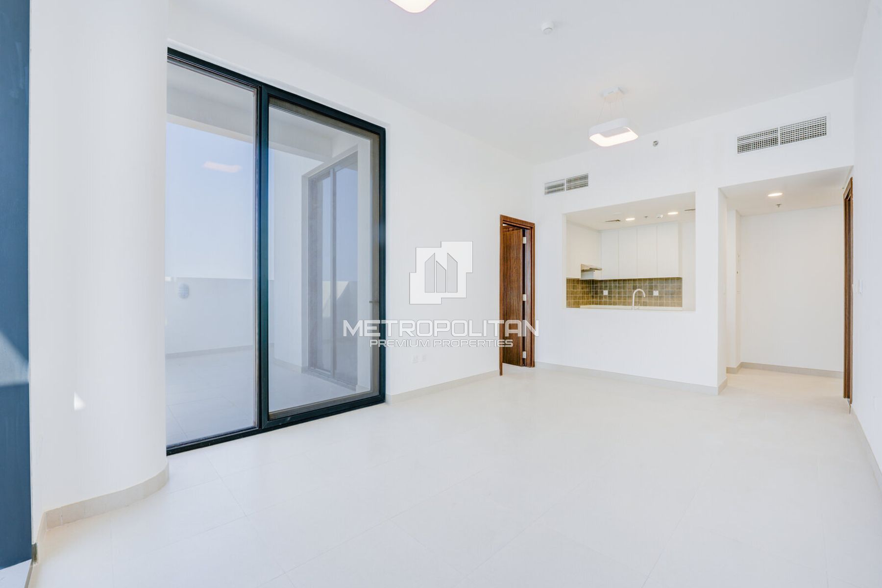 Waterfront Living | Ready To Move In | High ROI