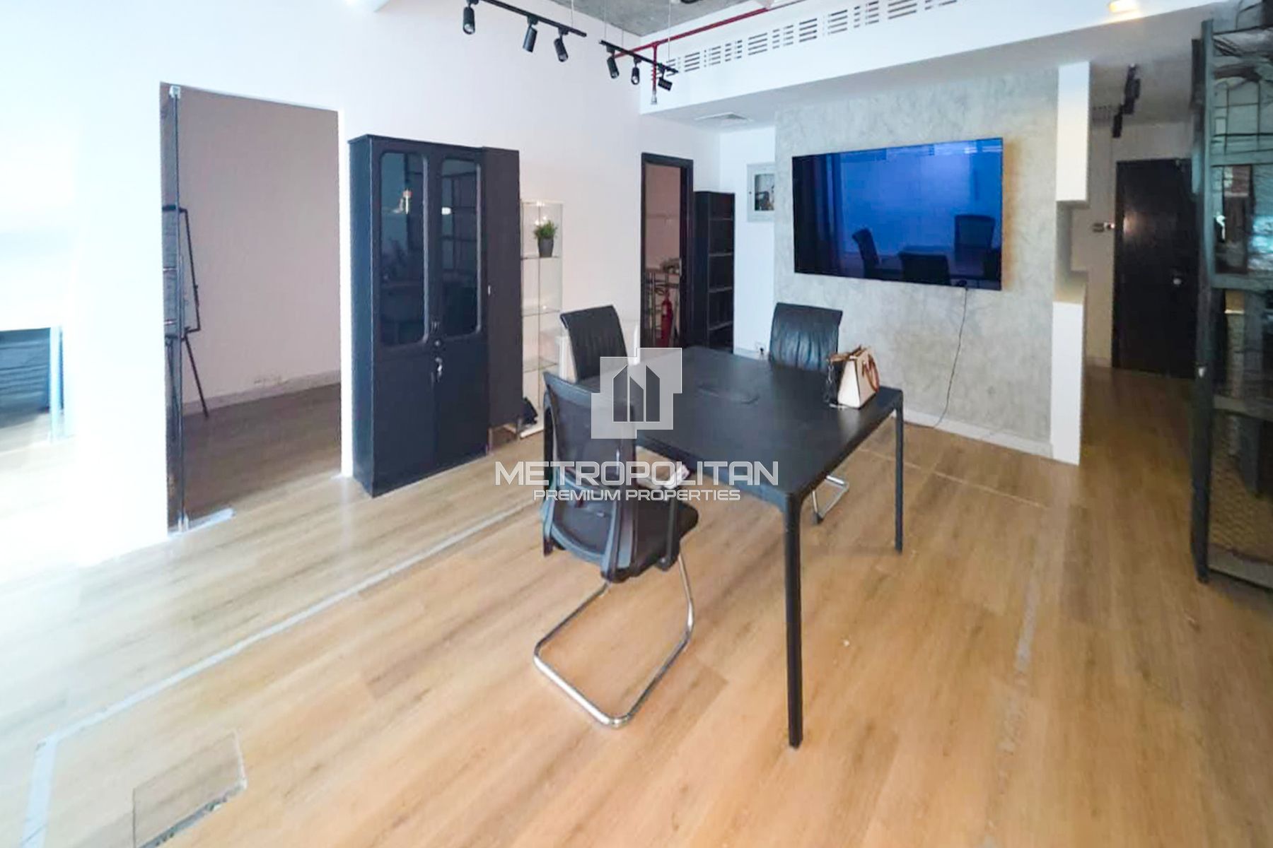 Image - Grosvenor Business Tower, Barsha Heights (Tecom), Dubai | Project - Office