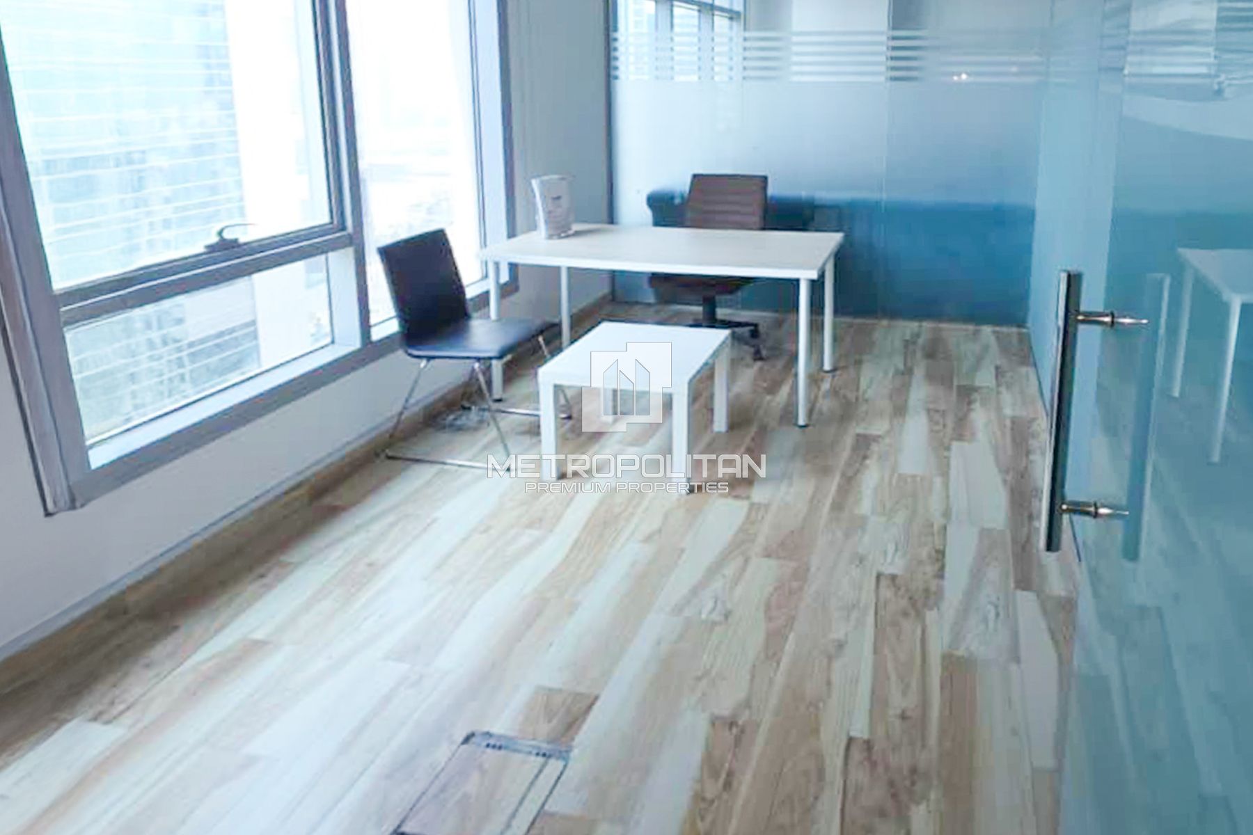 Image - Grosvenor Business Tower, Barsha Heights (Tecom), Dubai | Project - Office