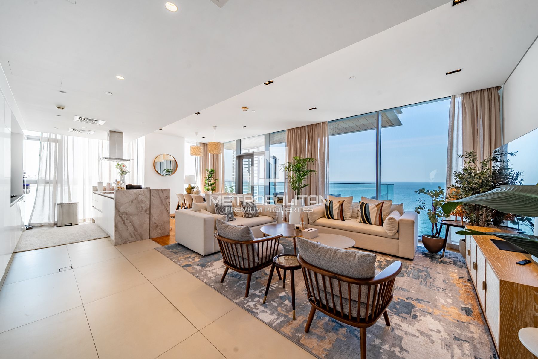 Full Sea View| Fully Furnished | Luxury | Upgraded photo-0