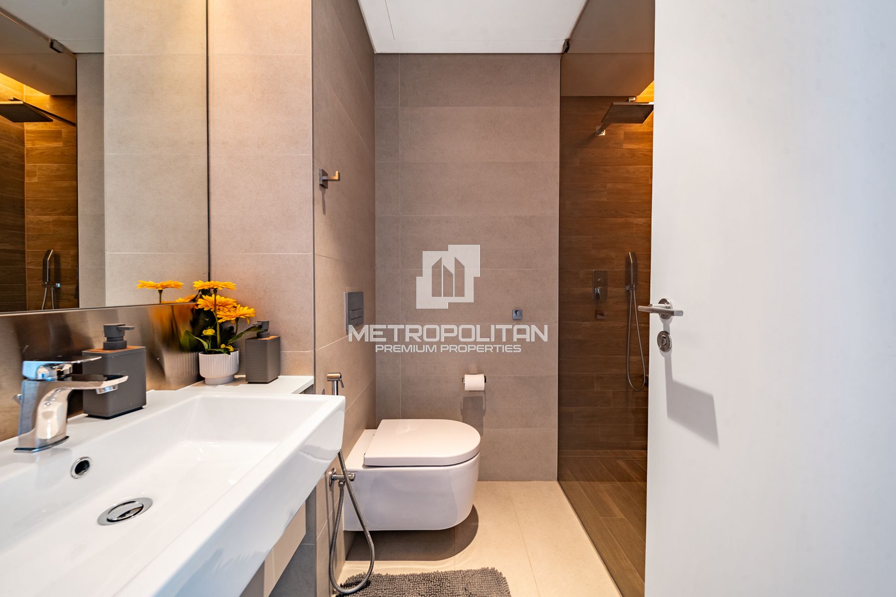 Full Sea View| Fully Furnished | Luxury | Upgraded photo-13