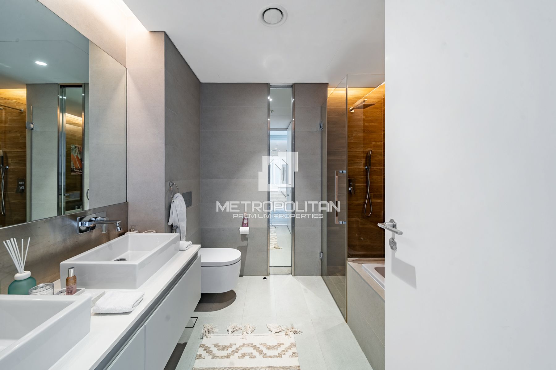 Full Sea View| Fully Furnished | Luxury | Upgraded photo-26