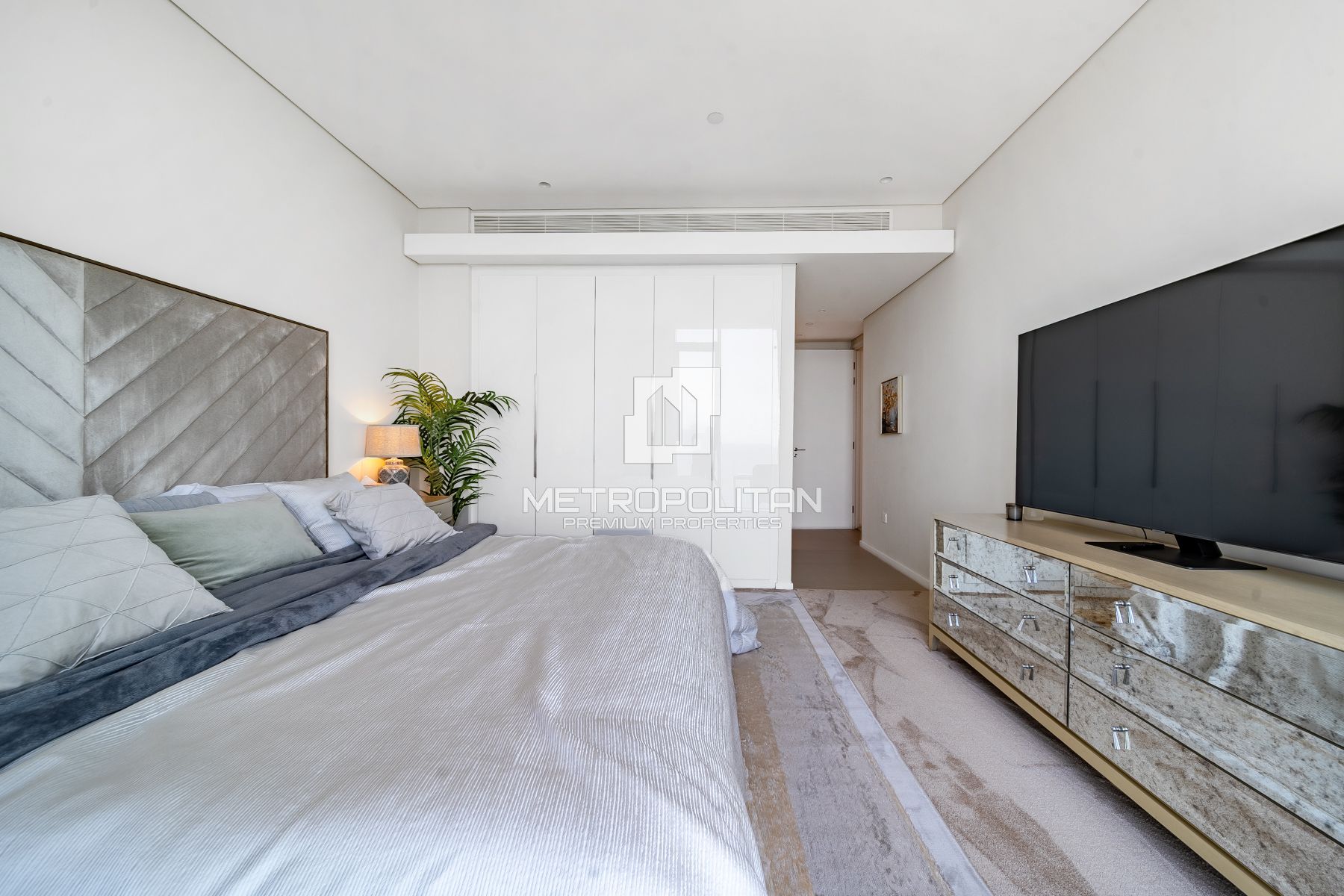 Full Sea View| Fully Furnished | Luxury | Upgraded photo-32