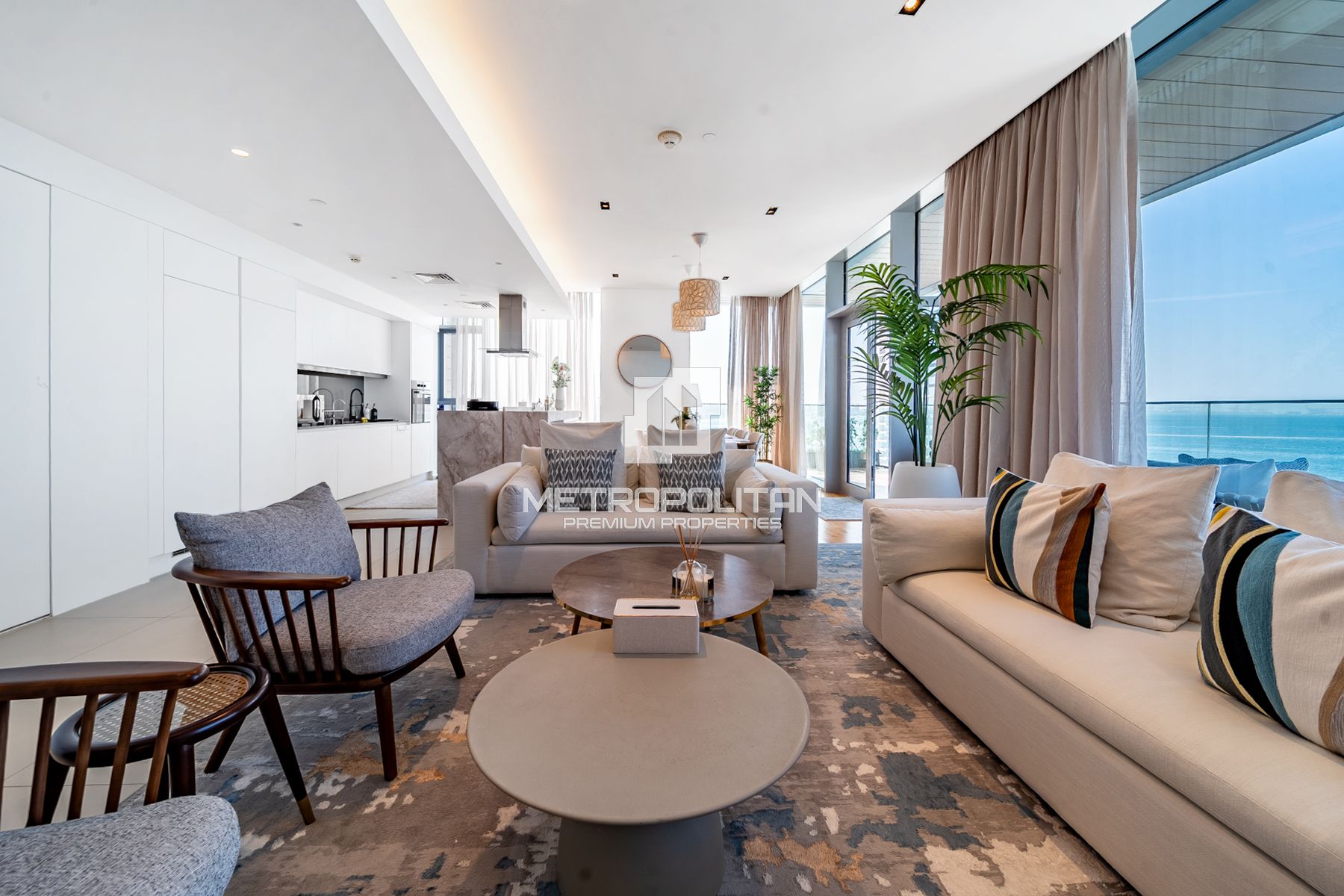 Full Sea View| Fully Furnished | Luxury | Upgraded photo-3